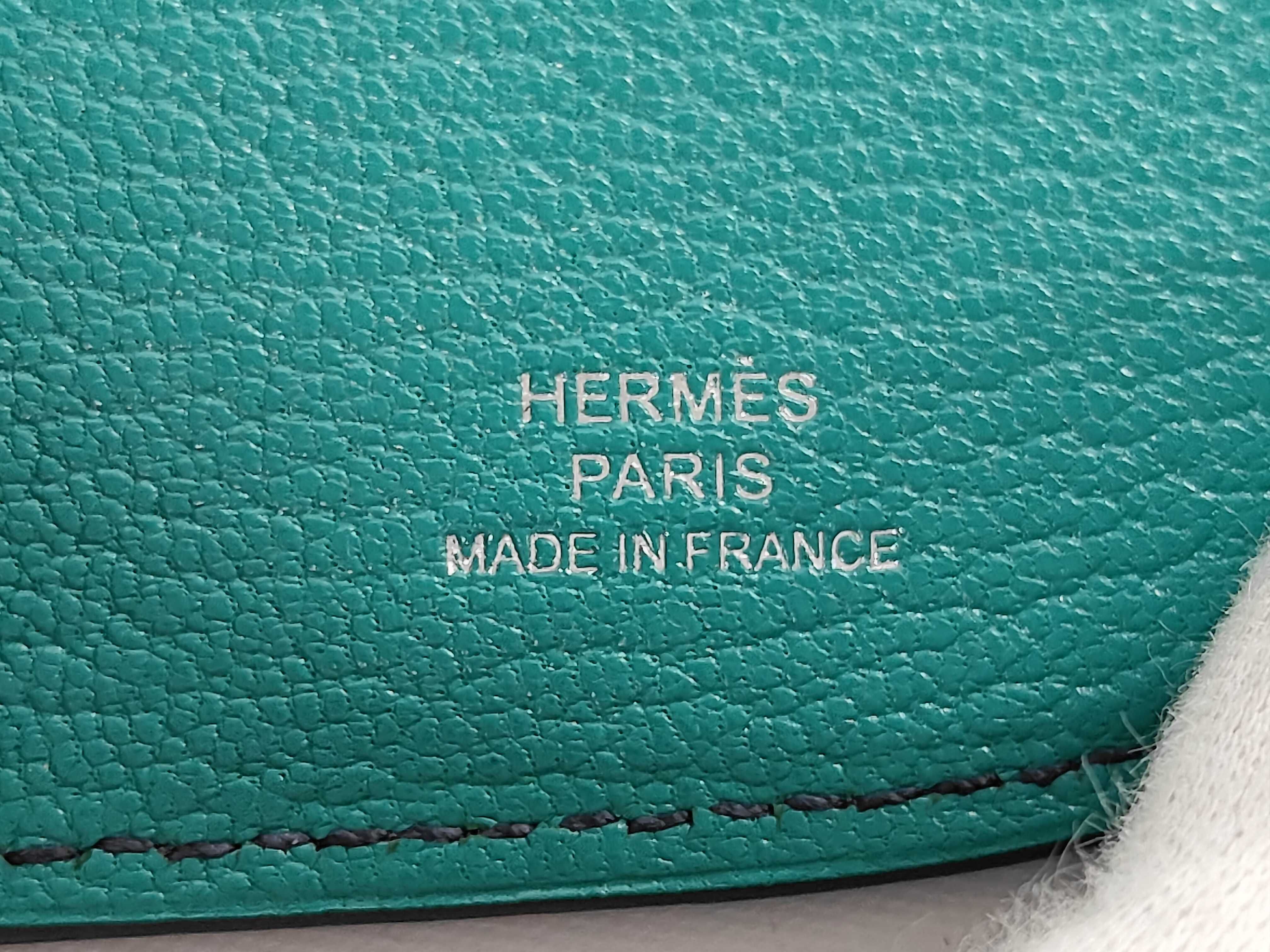 Green Calfskin In-the-Loop Key Case/Keychain (D Stamp) — view 5