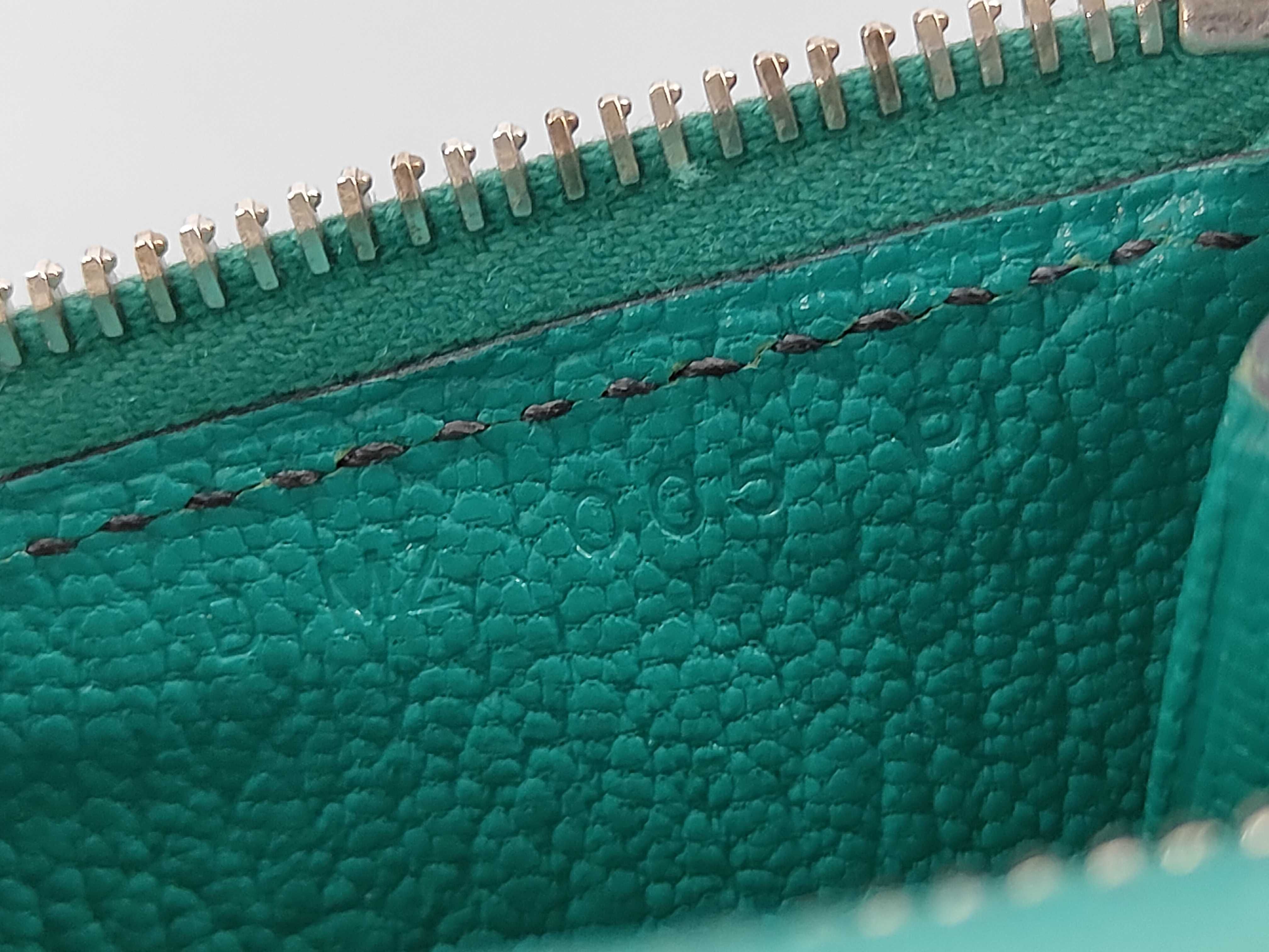 Green Calfskin In-the-Loop Key Case/Keychain (D Stamp) — view 7