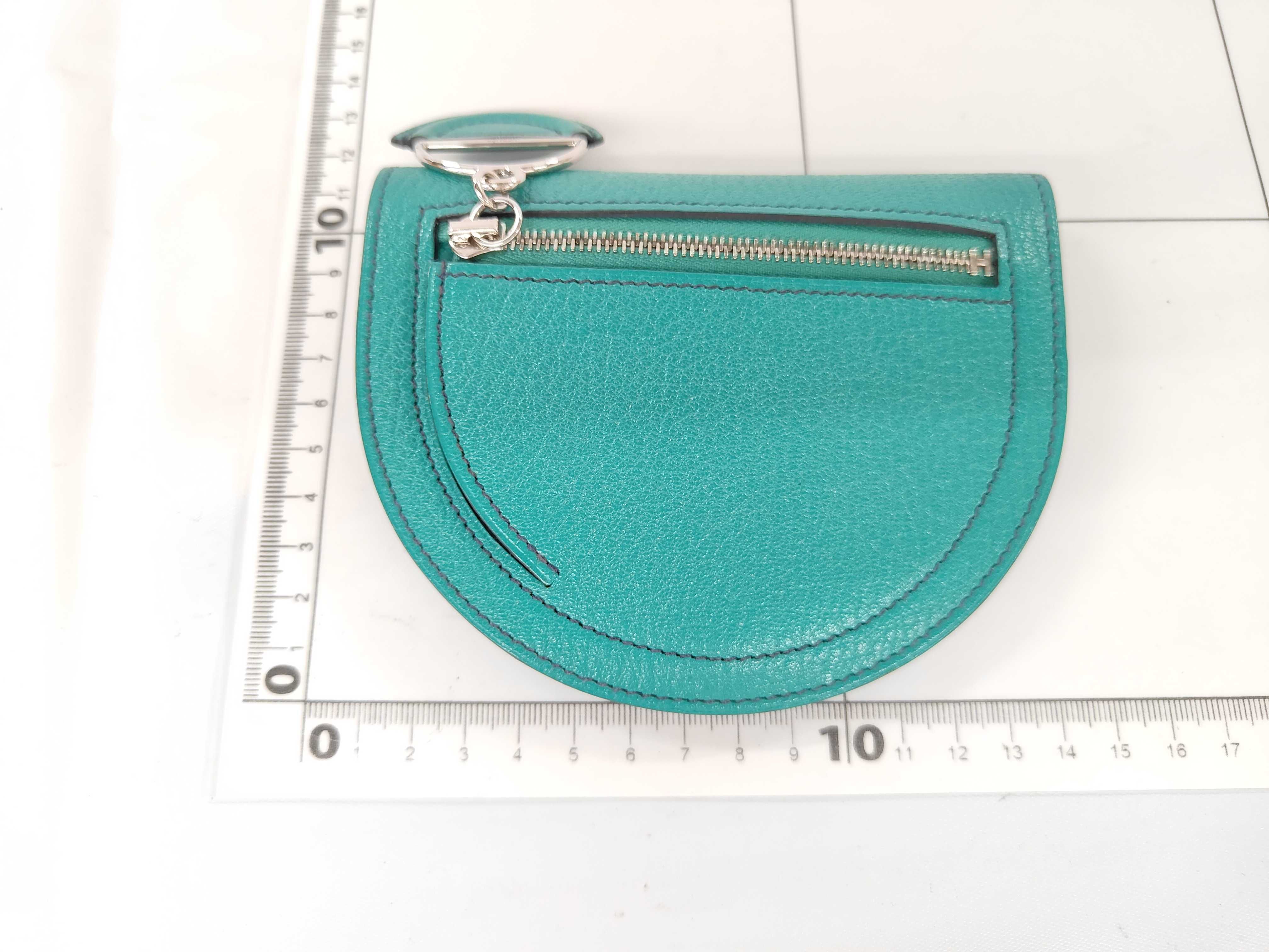 Green Calfskin In-the-Loop Key Case/Keychain (D Stamp) — view 8