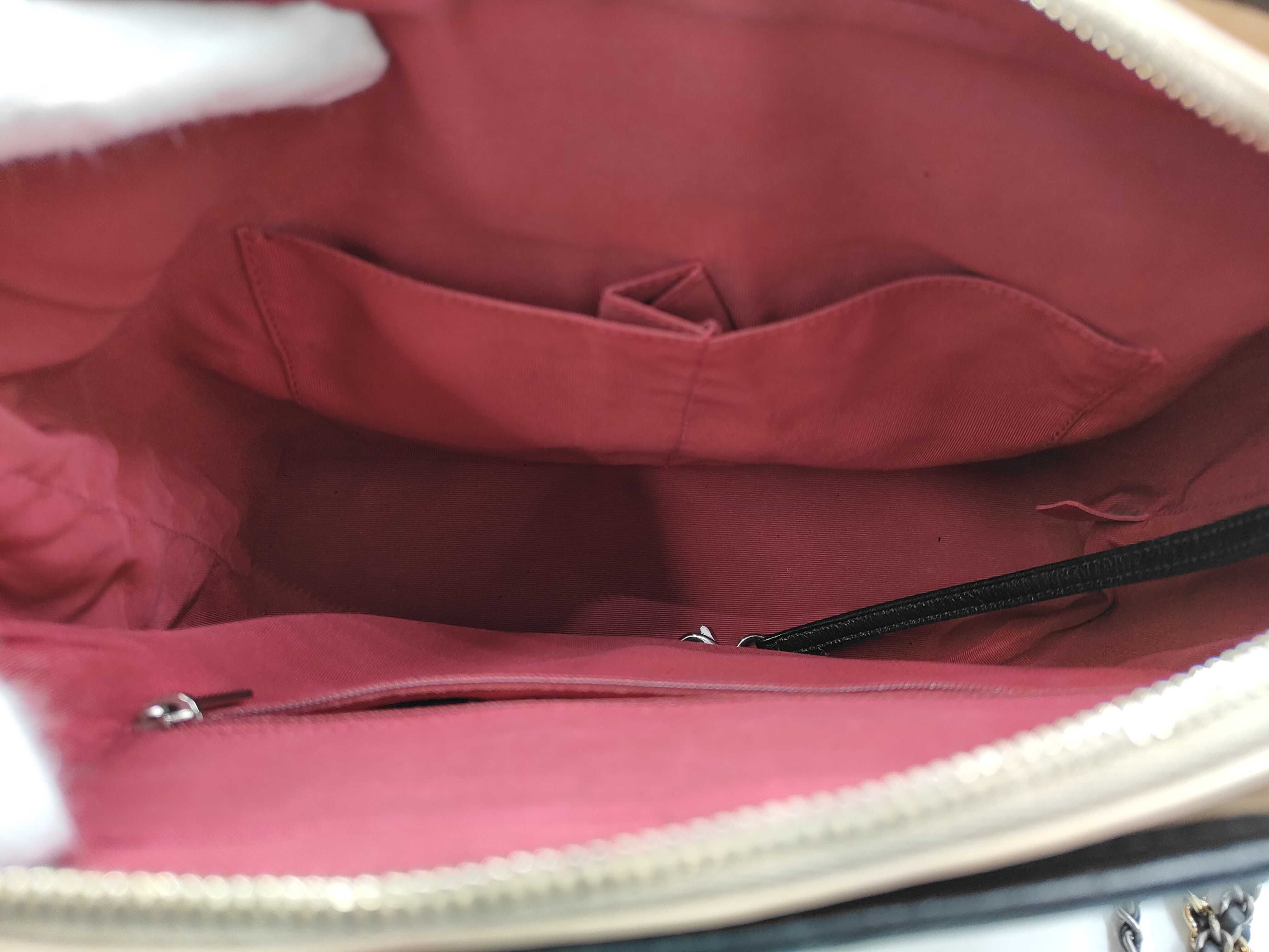 A93824 Gabrielle de Chanel Large Shoulder Bag 24178968 Dust Bag Shoulder Bag — view 8