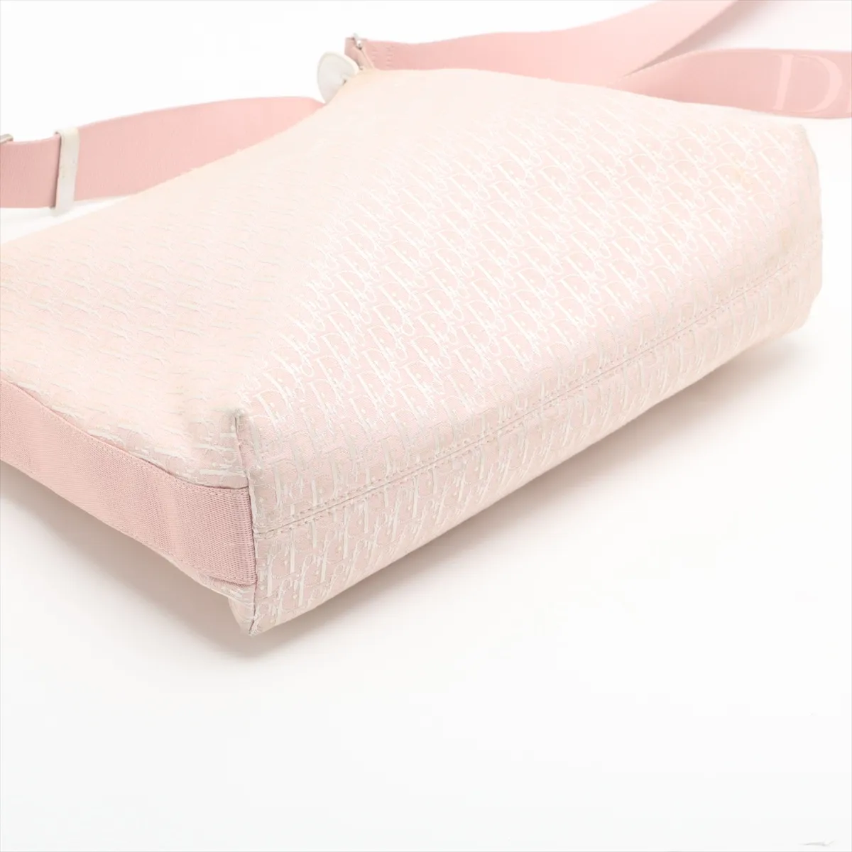 Trotter Canvas x Leather Shoulder Bag Pink — view 4