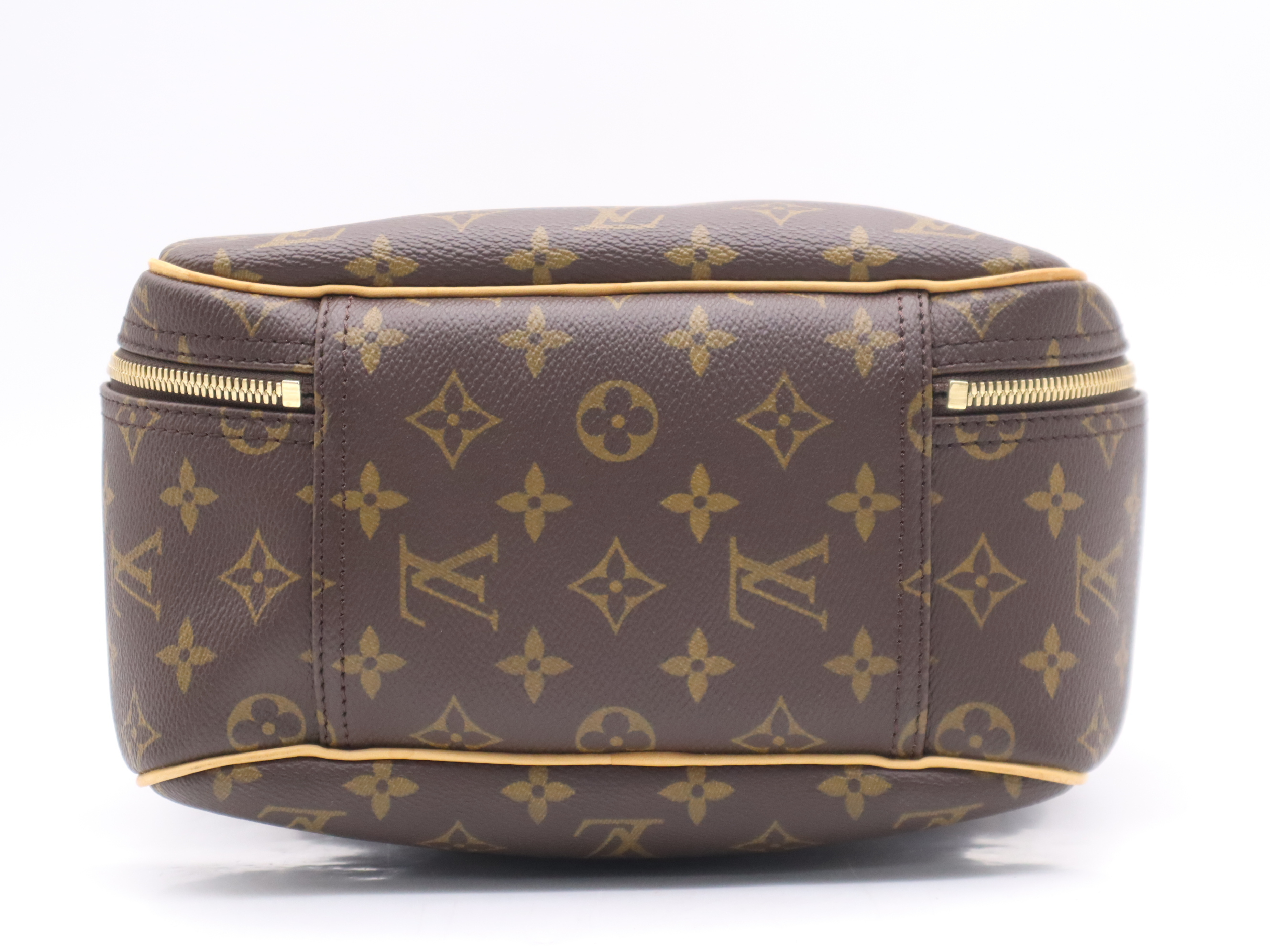 M41450 Monogram Excursion Handbag — view 4