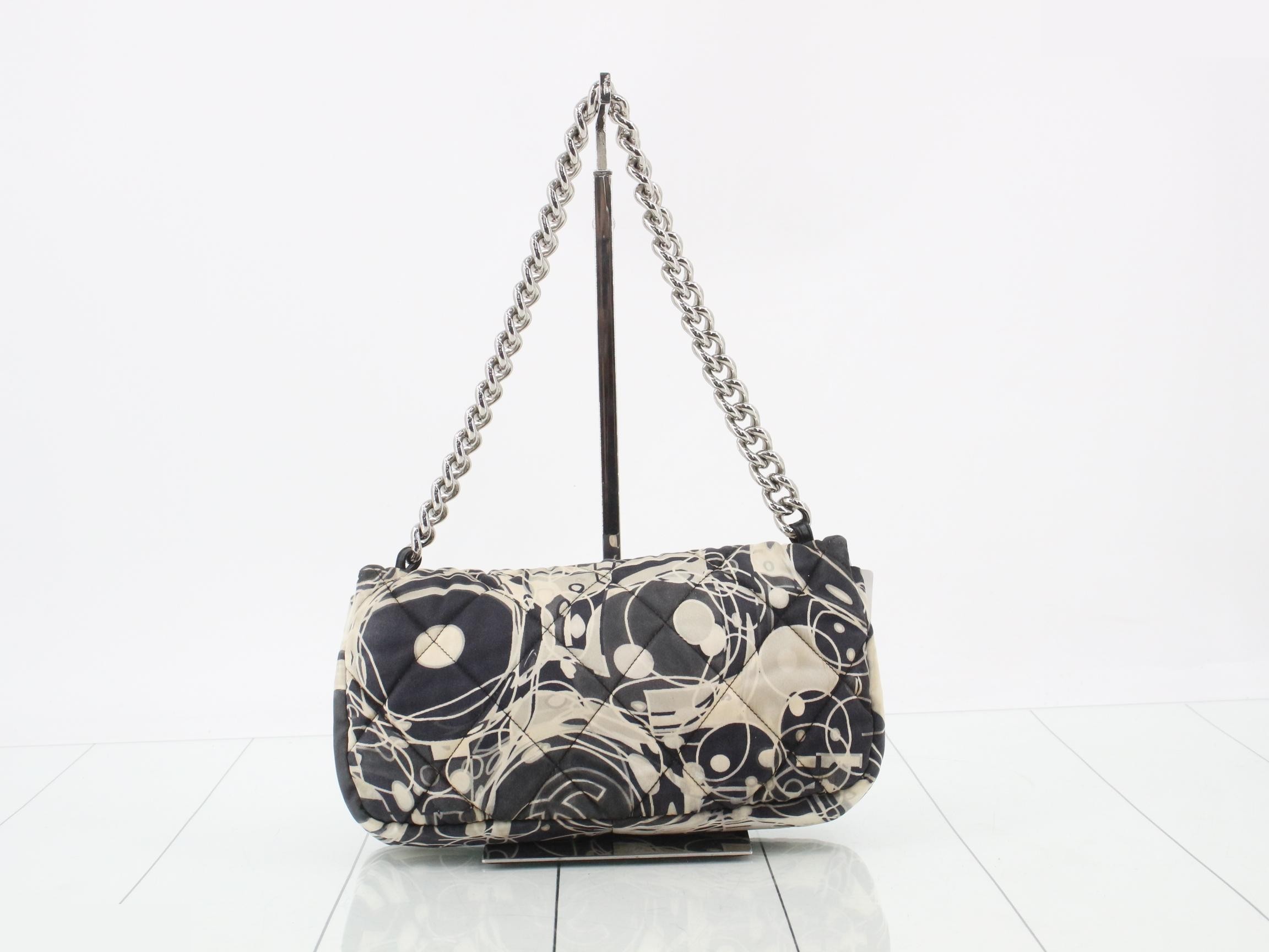 Matelassé (bag) - Shoulder bag — view 2