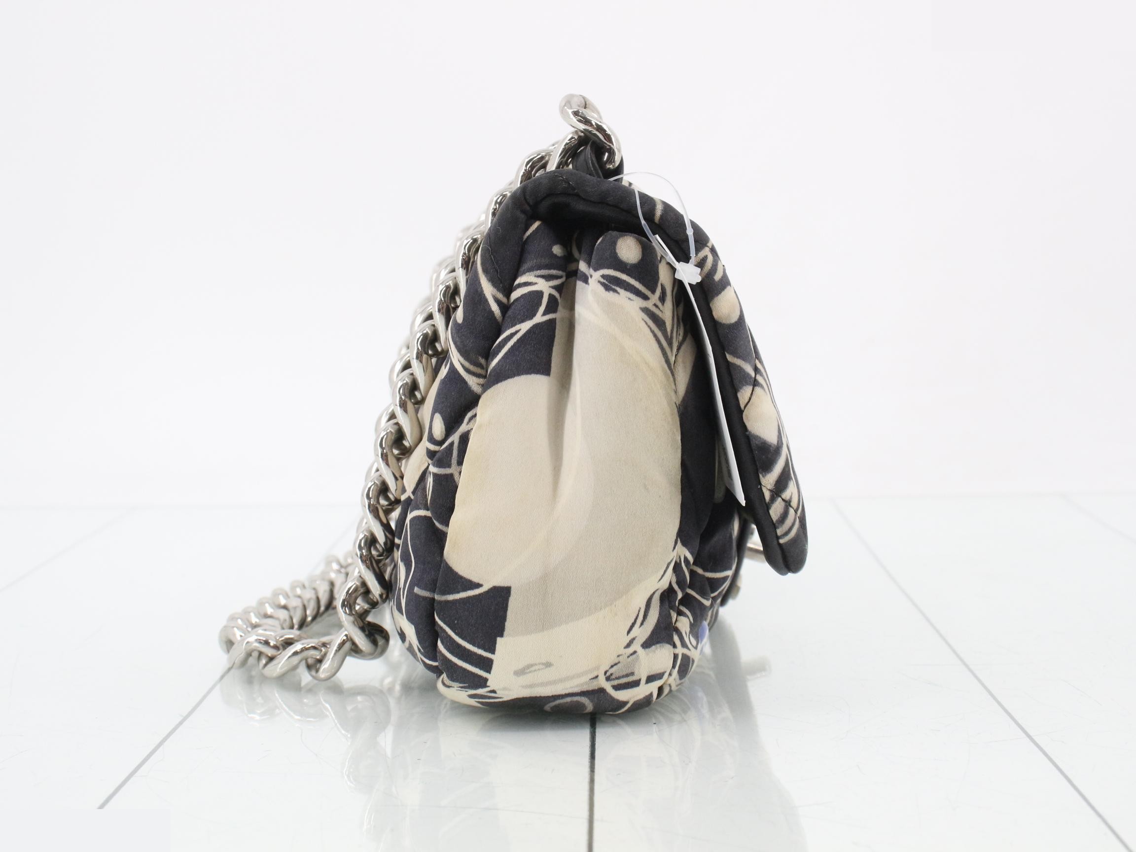 Matelassé (bag) - Shoulder bag — view 4