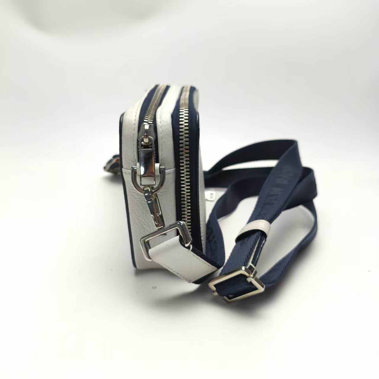 【*Shipped from: China*】Dior Leather Shoulder Bag — view 4