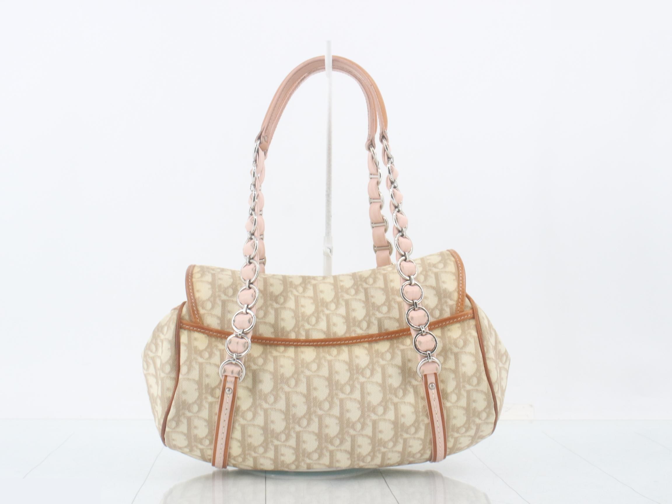 Romantic Trotter Chain Handbag — view 2
