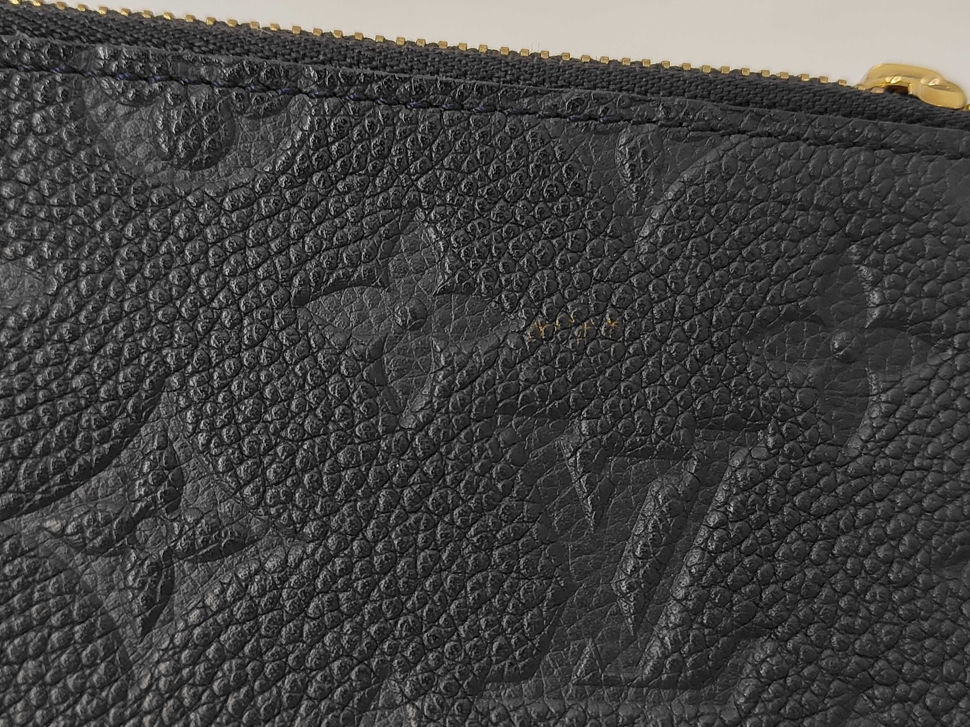 Case: Card Case — view 6