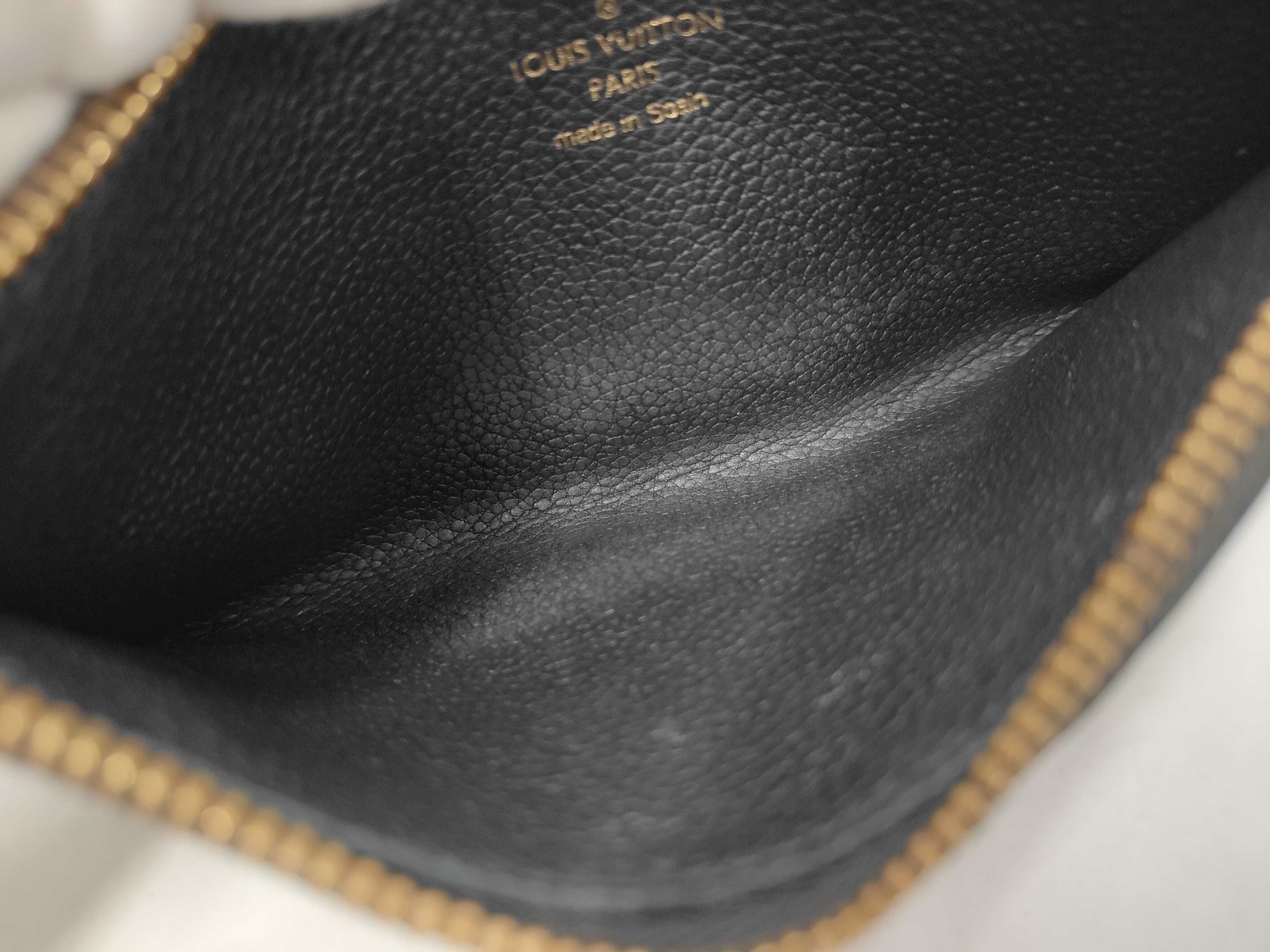 Case: Card Case — view 7
