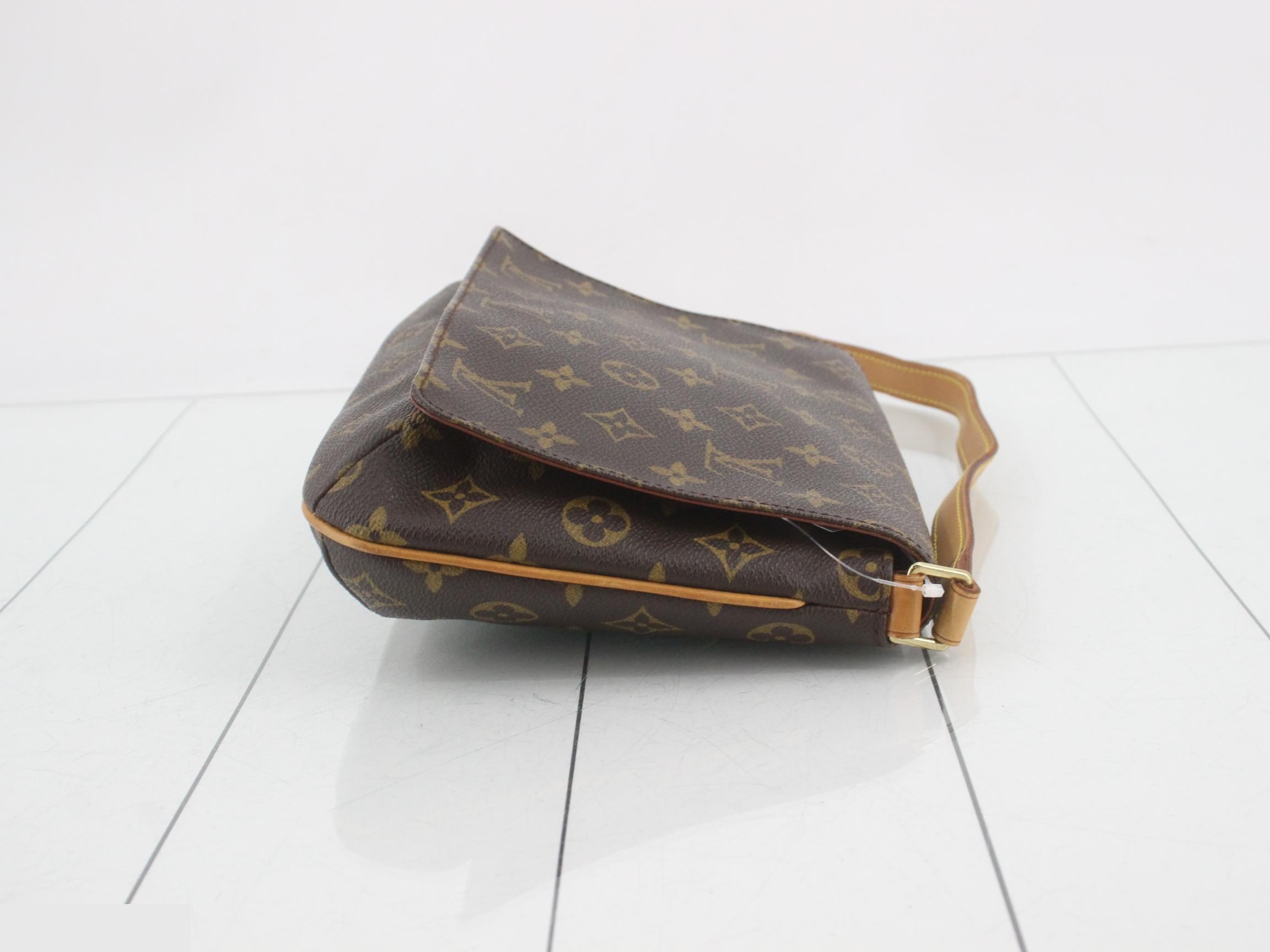 Musette Tango Short Shoulder — view 3