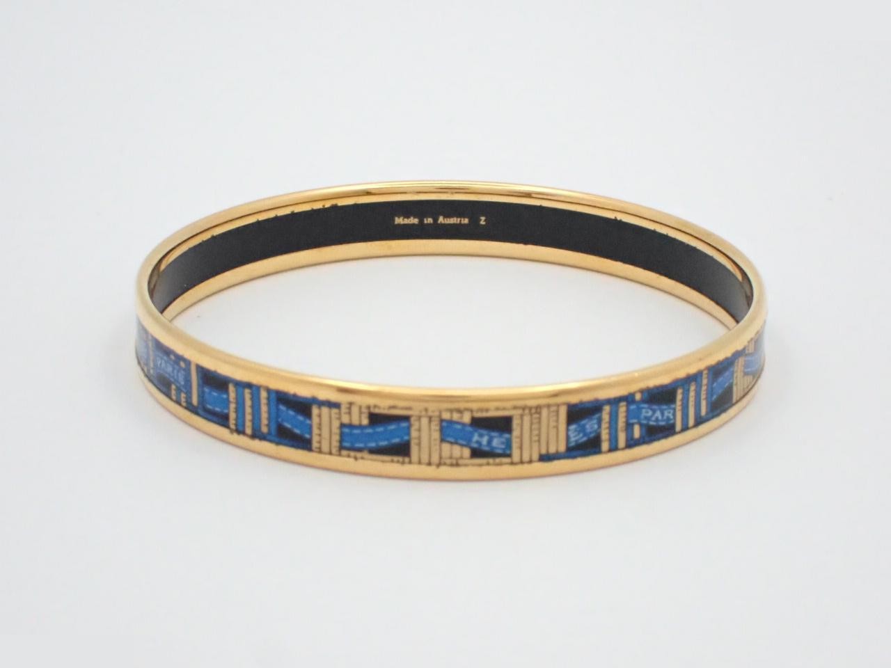 Enamel bracelet, wrist circumference approximately 19 cm — view 2