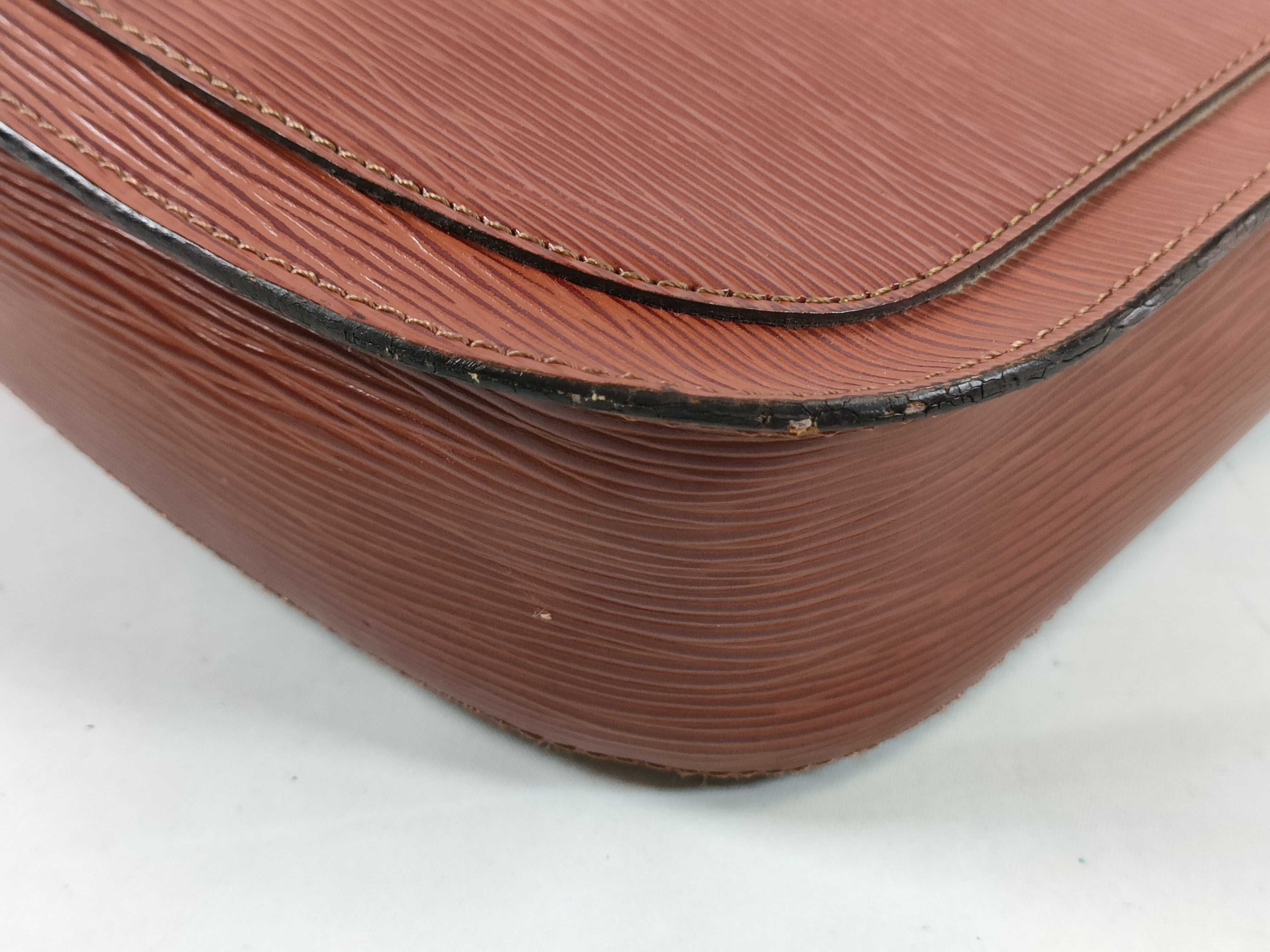 Epi Saint Cloud M52192 Shoulder Bag — view 6