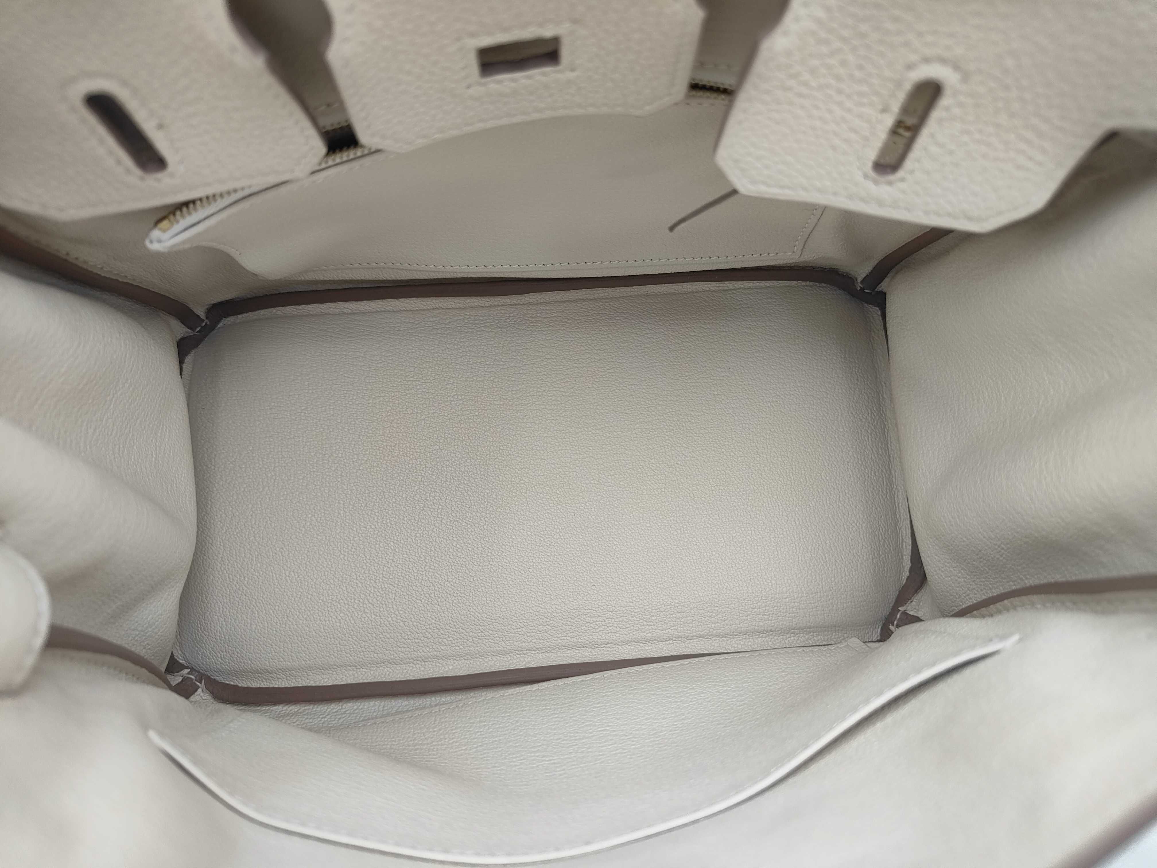 Birkin 25 Togo Leather Craie Gold Hardware U Stamp Handbag — view 8
