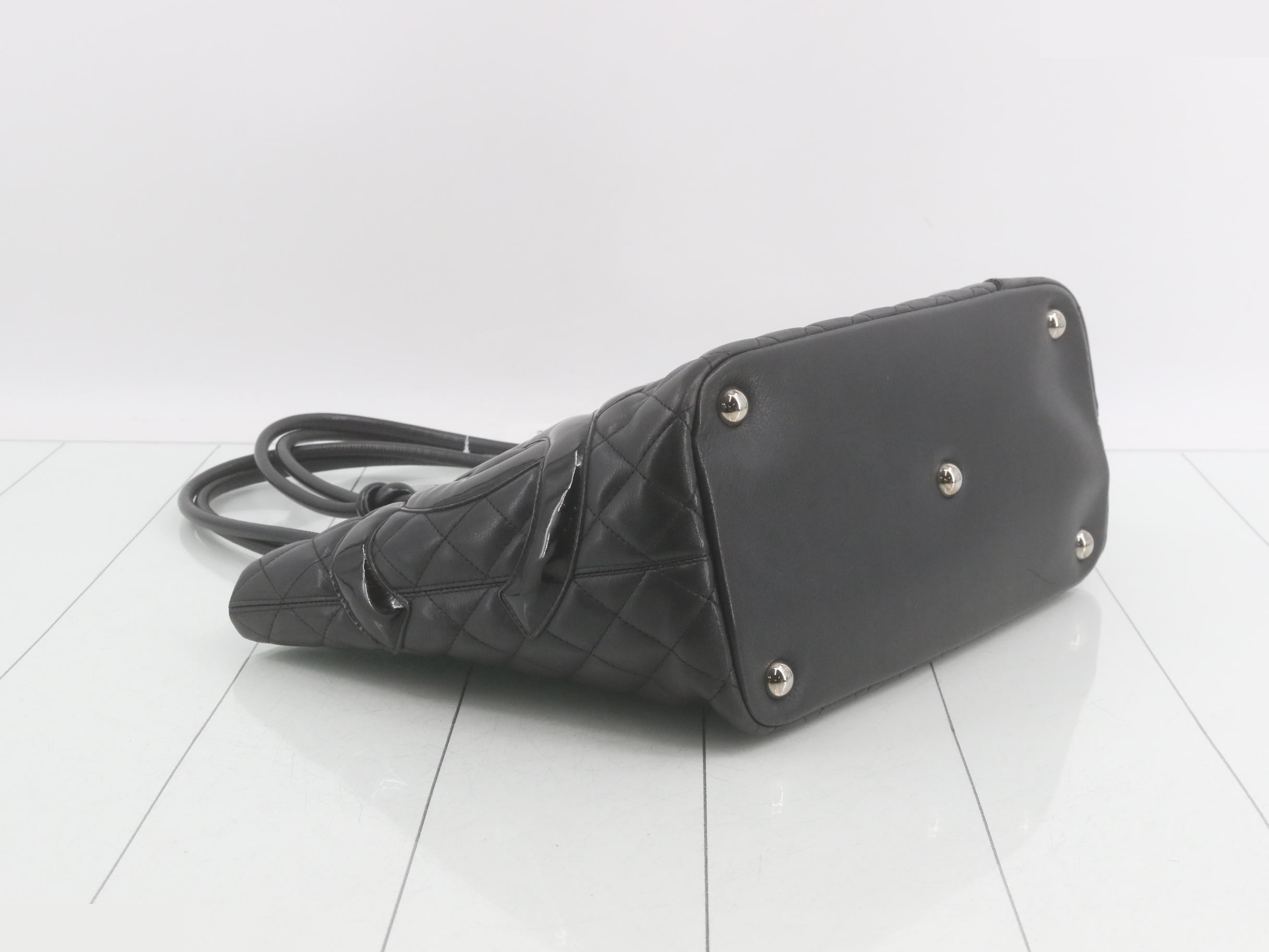 Cambon Line Large Tote Bag with Sticker Card — view 5