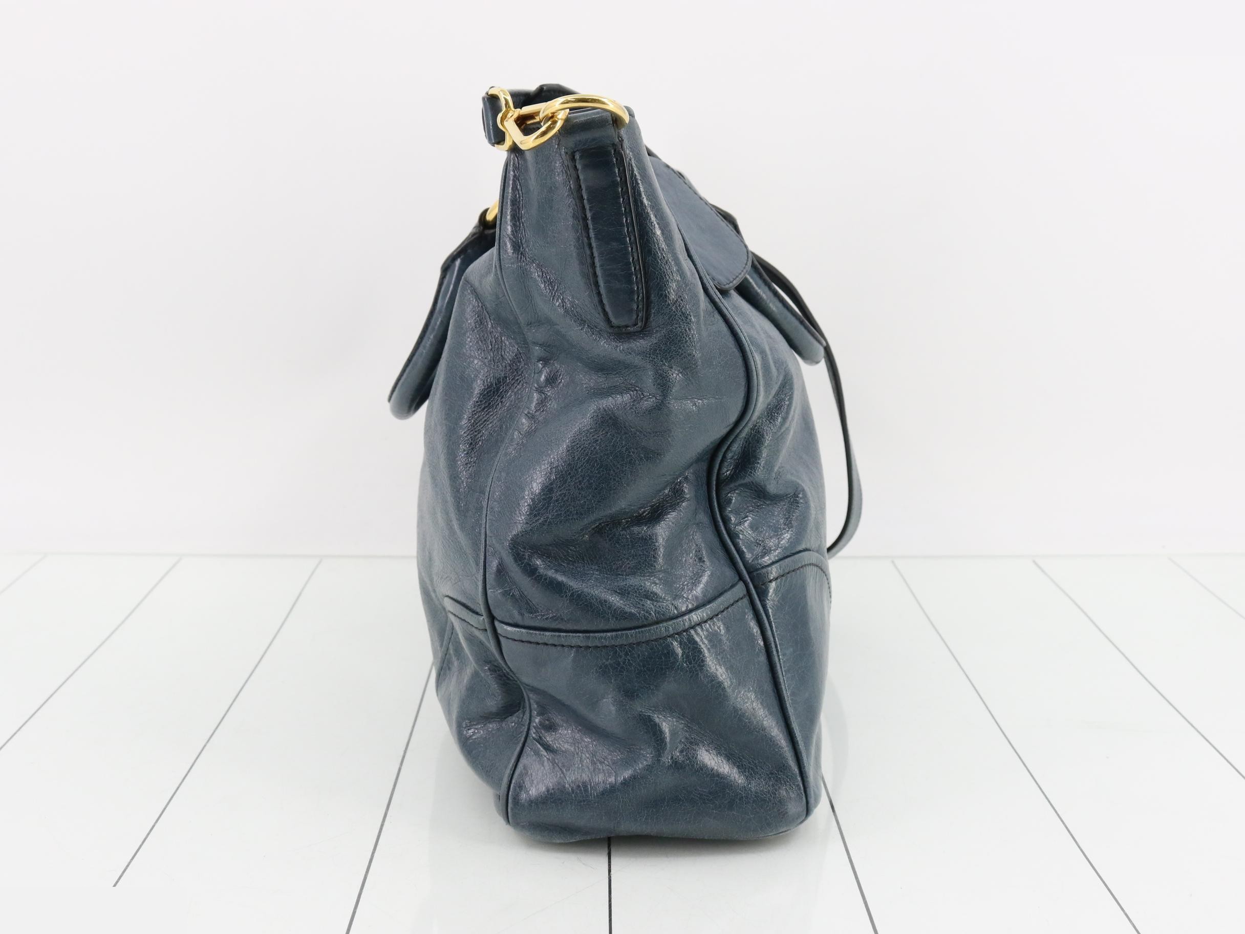 BN2326 Vitello Shine Shoulder Bag — view 3