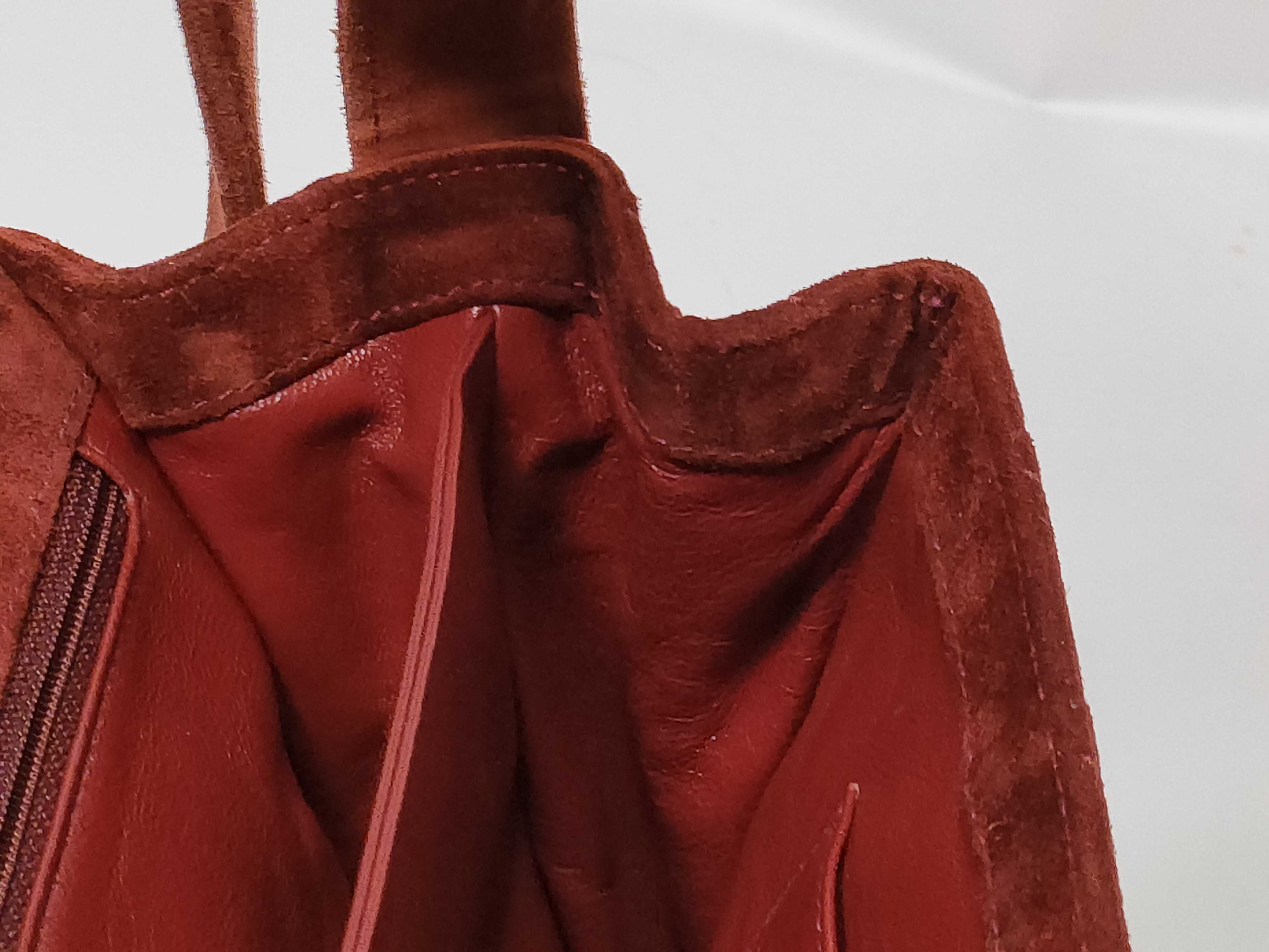 Matelassé Suede Shoulder Bag (Series 5) — view 11