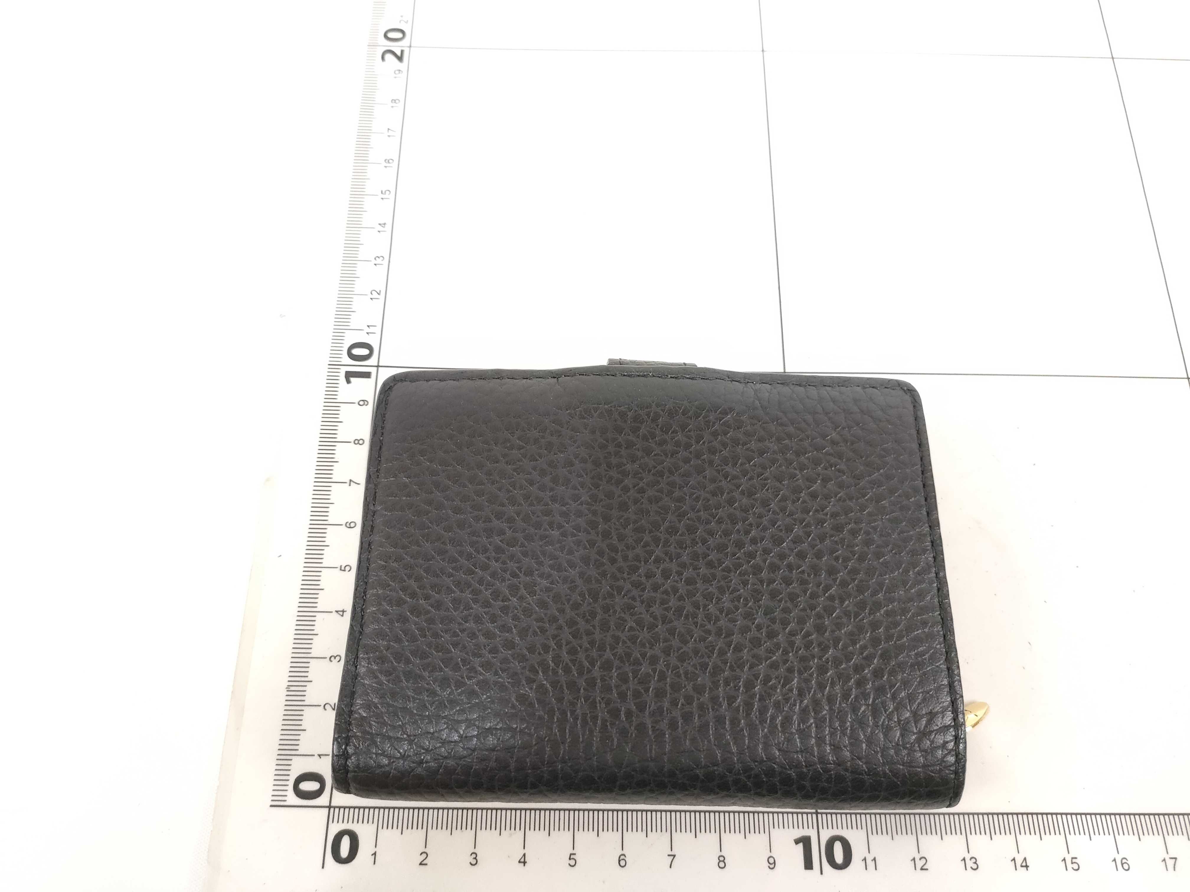LV Vertical Compact Capucines M81561 IC Wallet — view 2