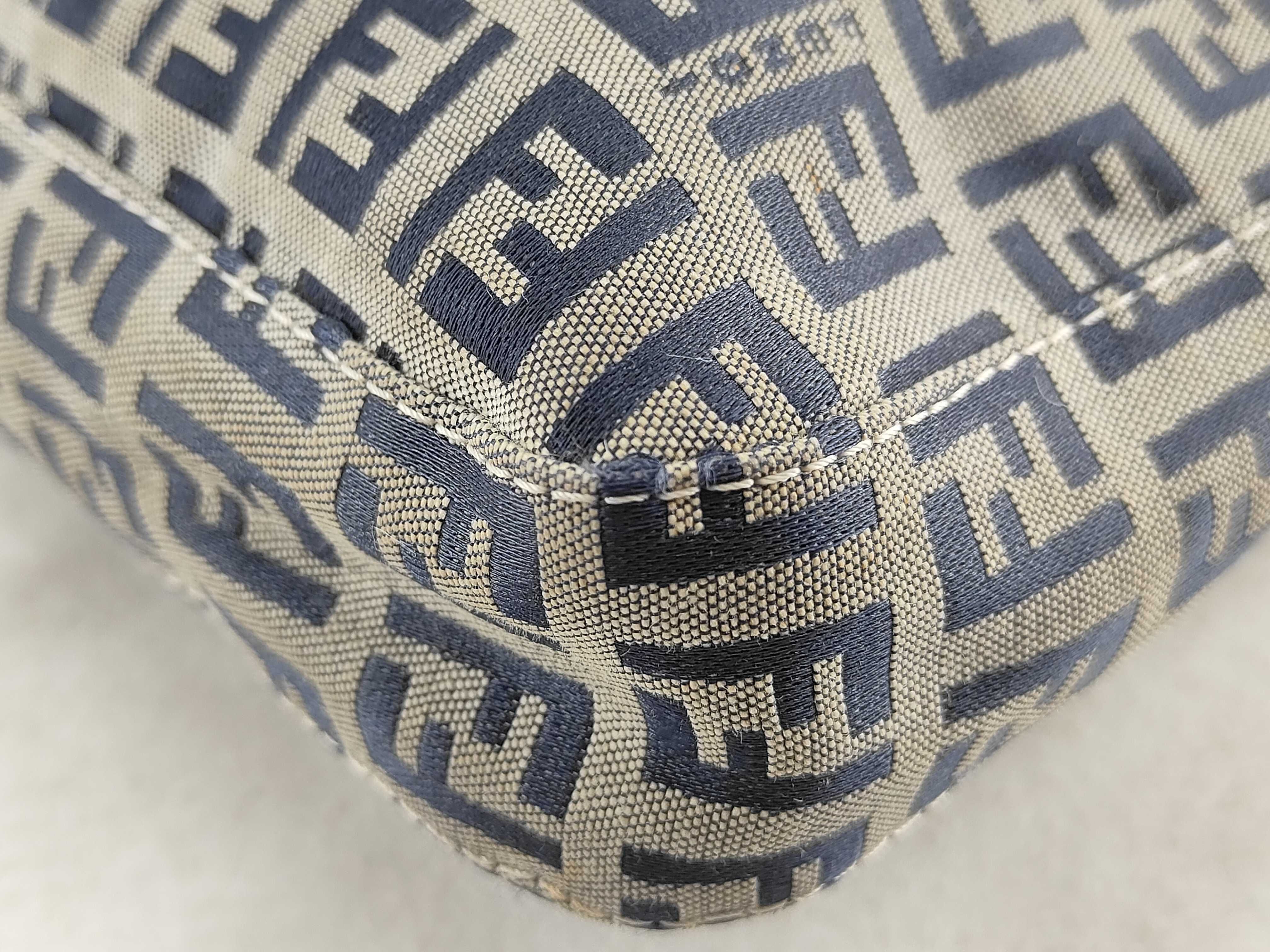 Zucchino Tote Bag — view 7
