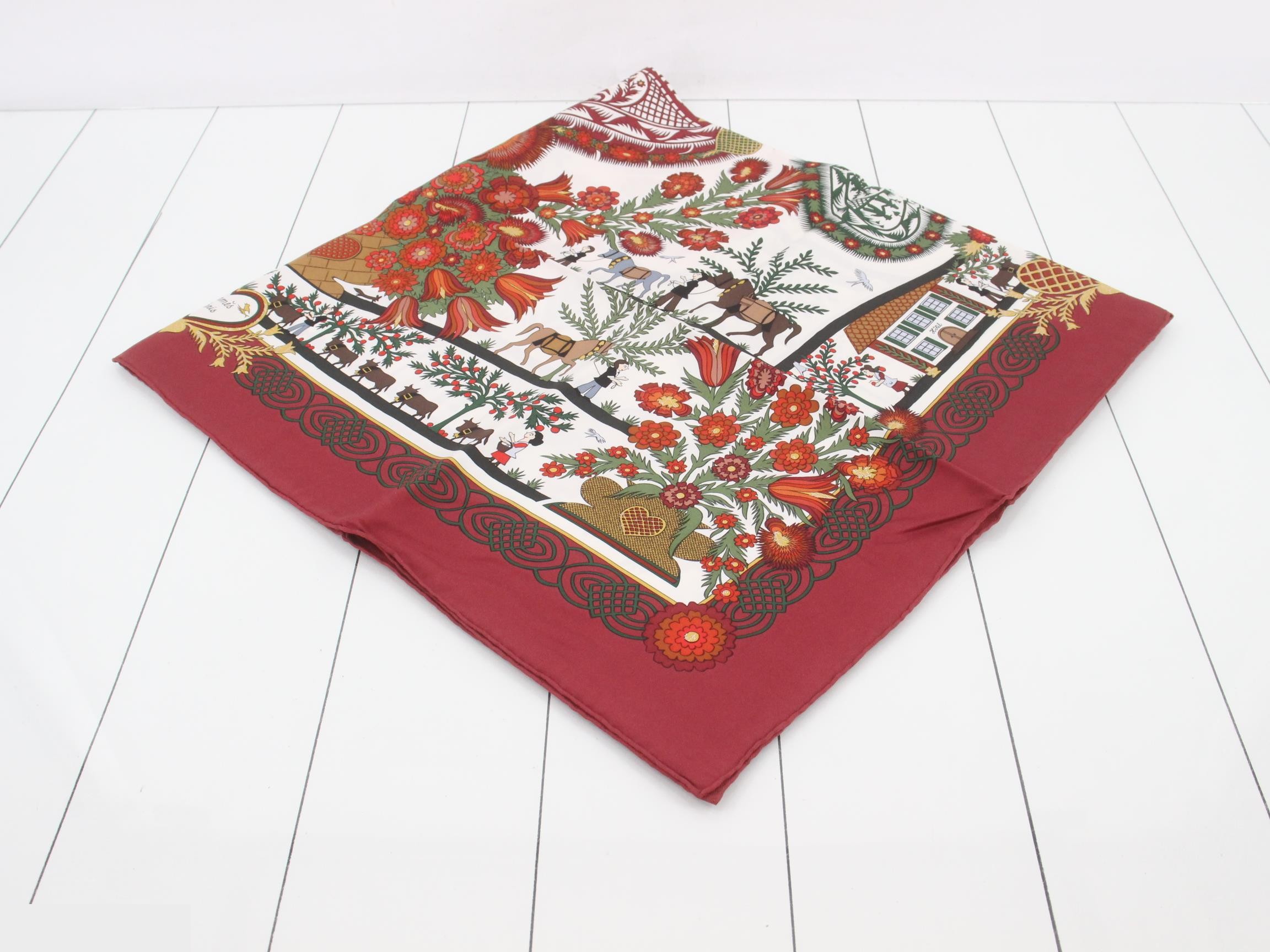 Carre 90 Decoupages Paper Cutout Scarf — view 2