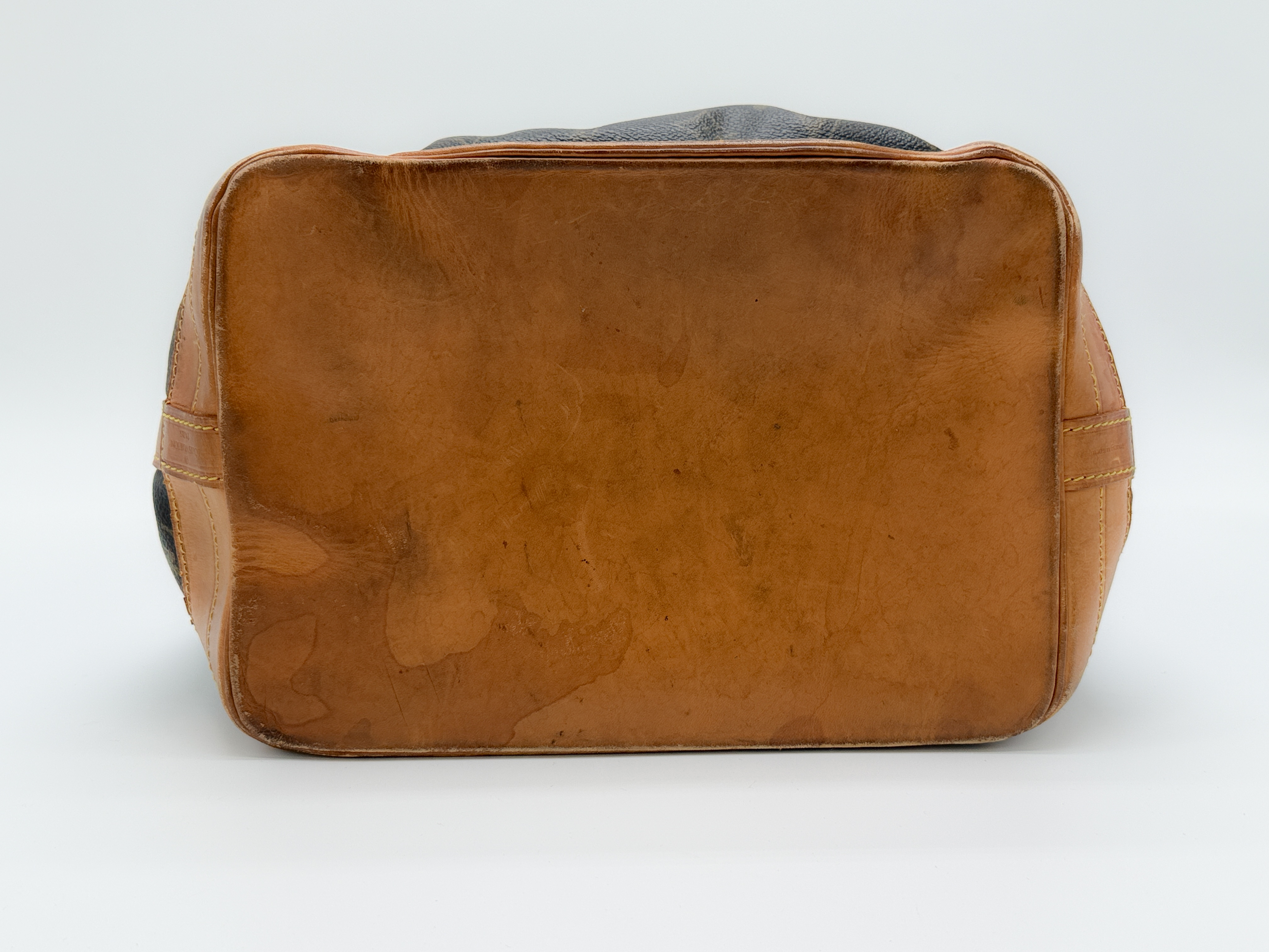 Monogram M42224 Noe AR0991 Shoulder Bag — view 9