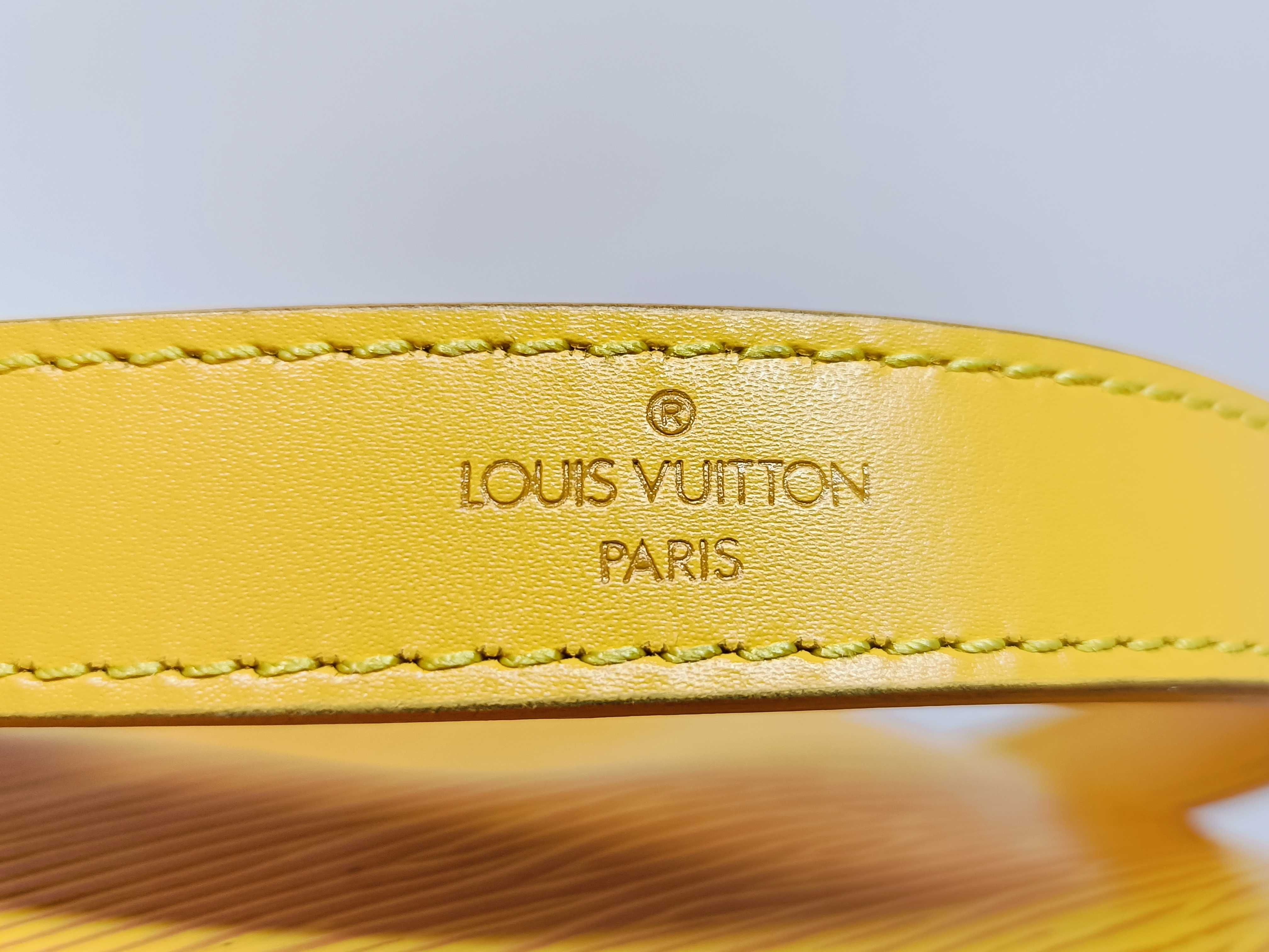 Epi M44109 Petit Noé Yellow Shoulder Bag — view 4