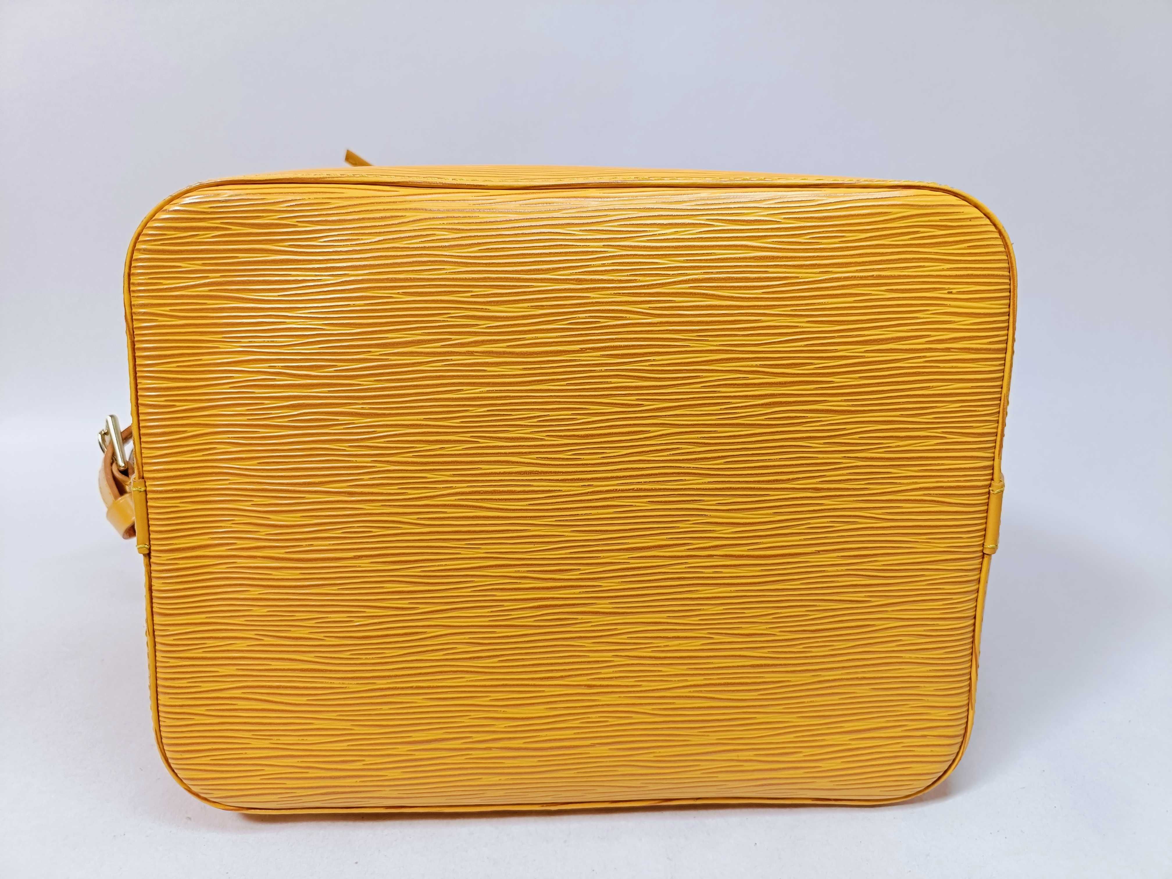 Epi M44109 Petit Noé Yellow Shoulder Bag — view 7