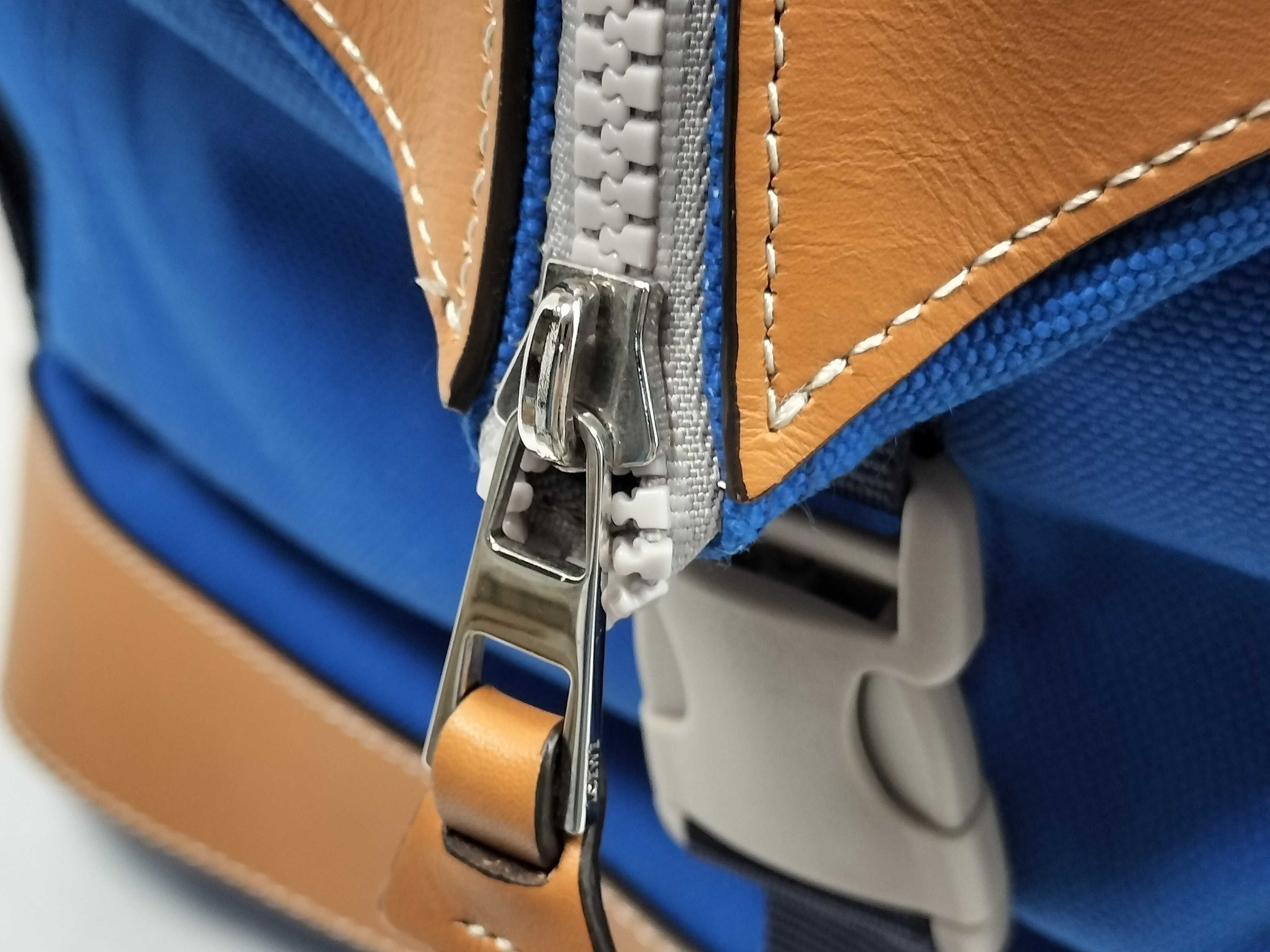 (Loewe) ILOEWE Nature Canvas x Leather Backpack/Rucksack, Blue x Brown — view 9