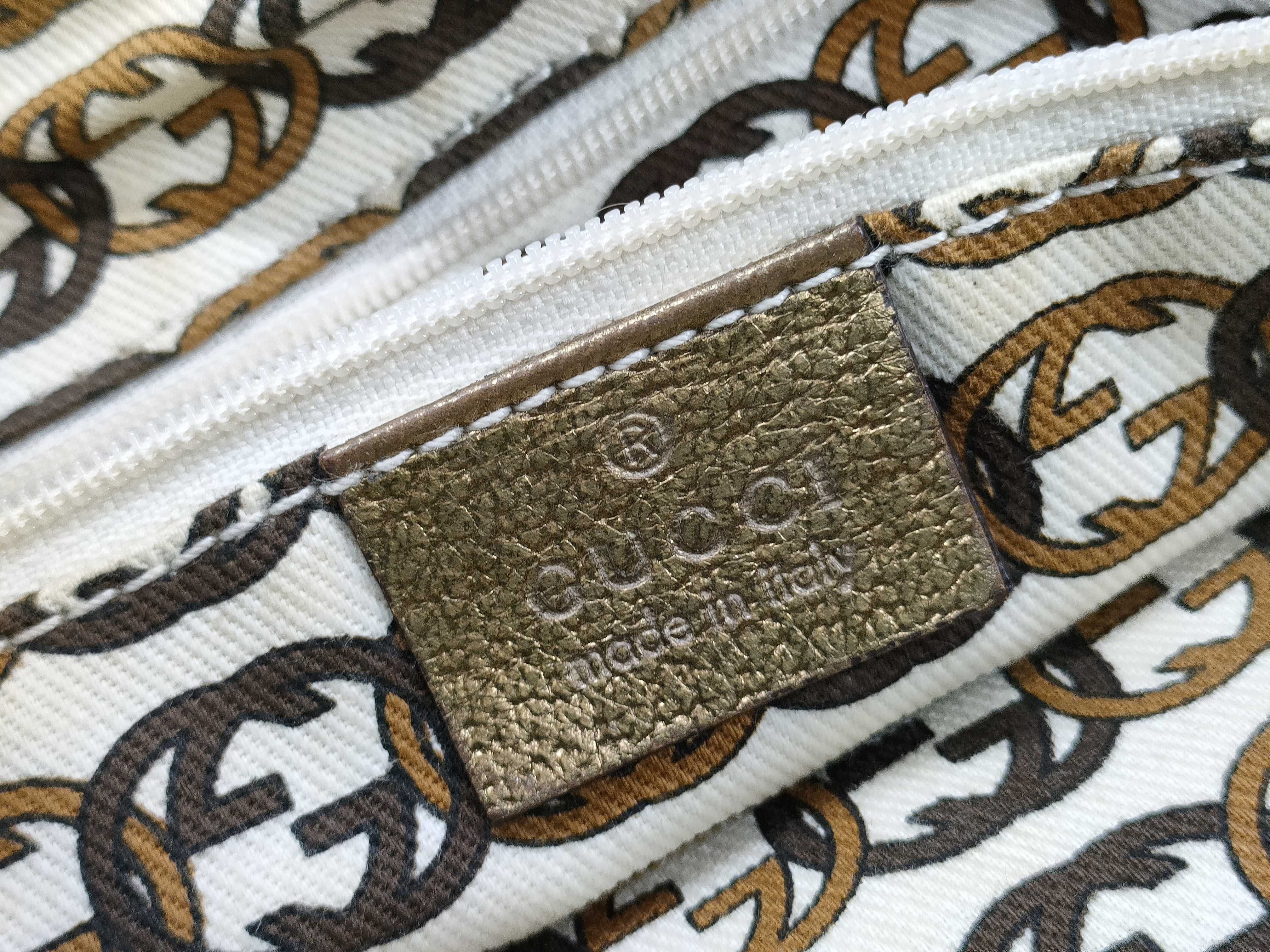 GG Canvas Gucci Sherry Ski GG Canvas Handbag — view 11