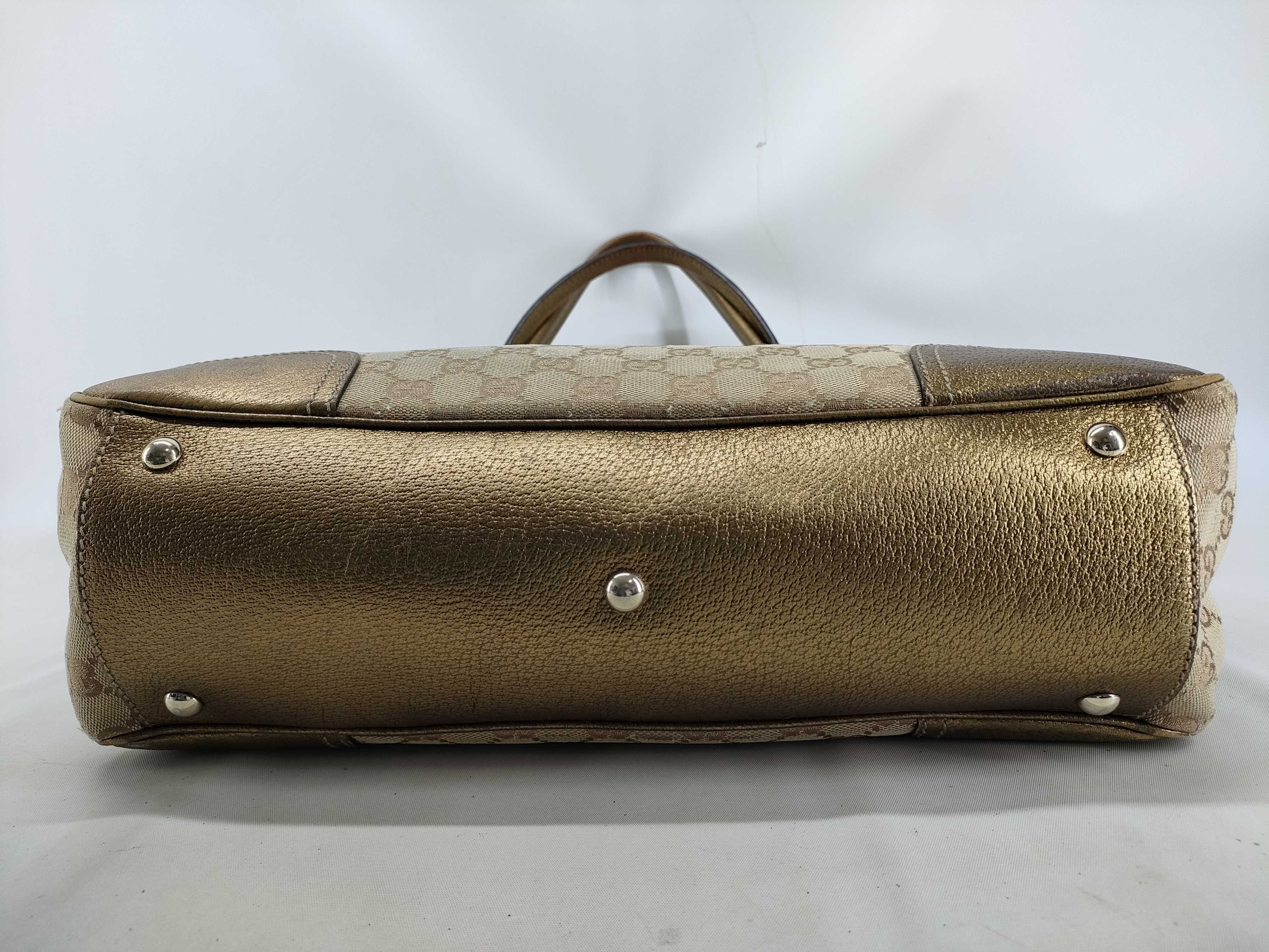 GG Canvas Gucci Sherry Ski GG Canvas Handbag — view 3