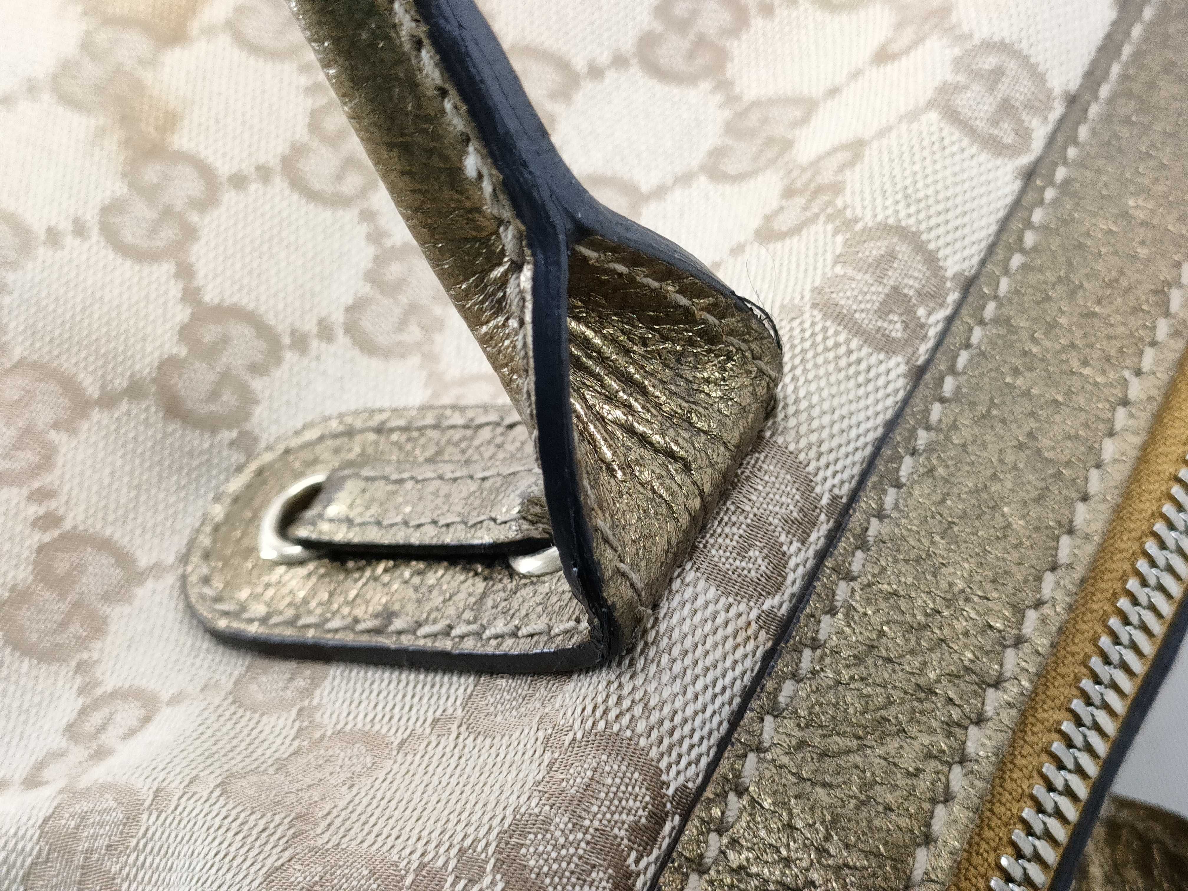 GG Canvas Gucci Sherry Ski GG Canvas Handbag — view 7