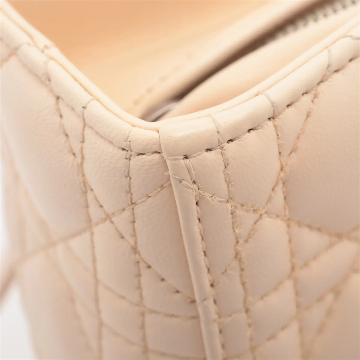 Lady Dior Cannage Large Leather 2WAY Handbag Beige — view 15