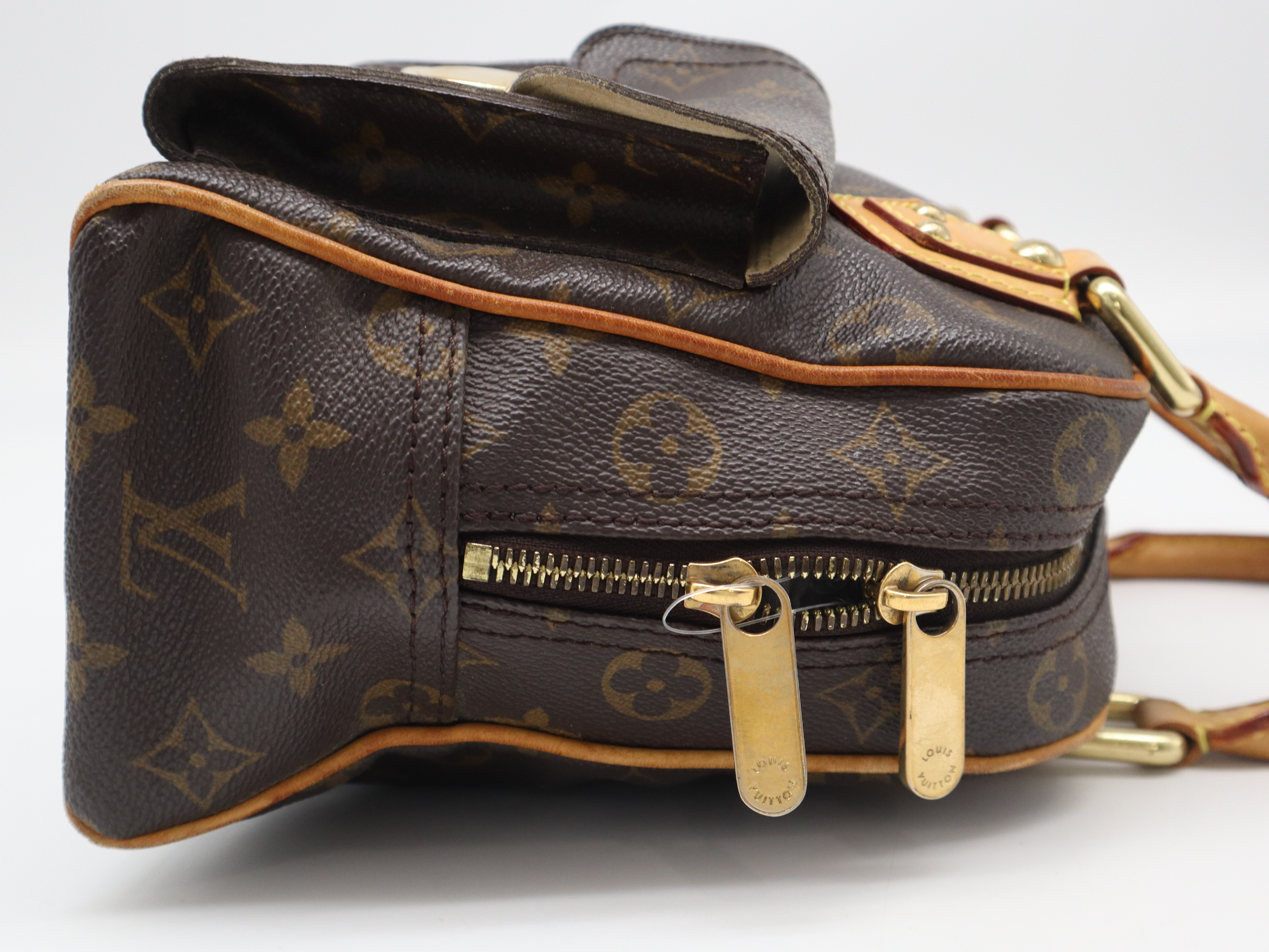 M40026 Monogram Manhattan PM Handbag — view 4