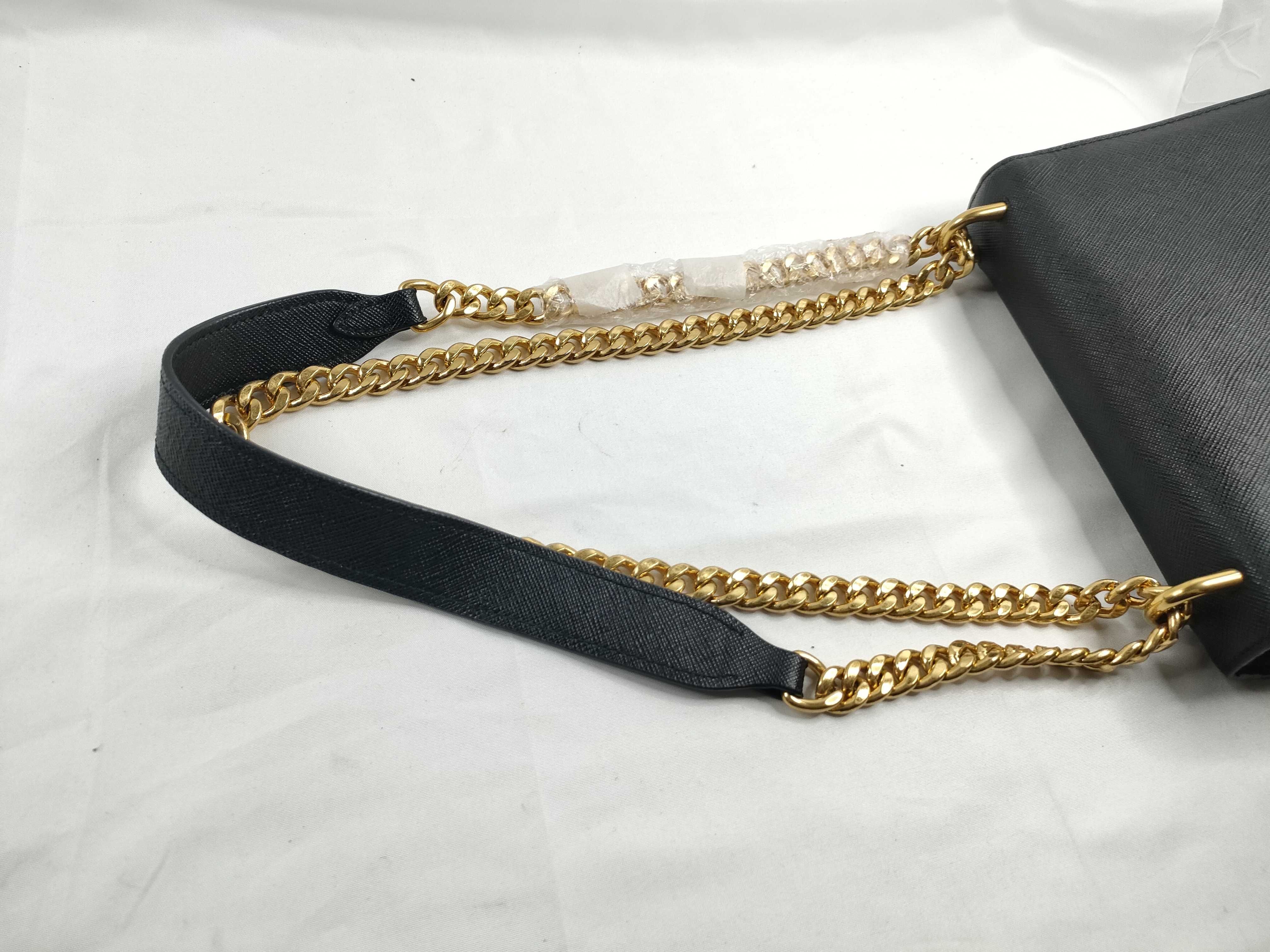 Chain Shoulder Bag, Leather, Black Shoulder Bag — view 6