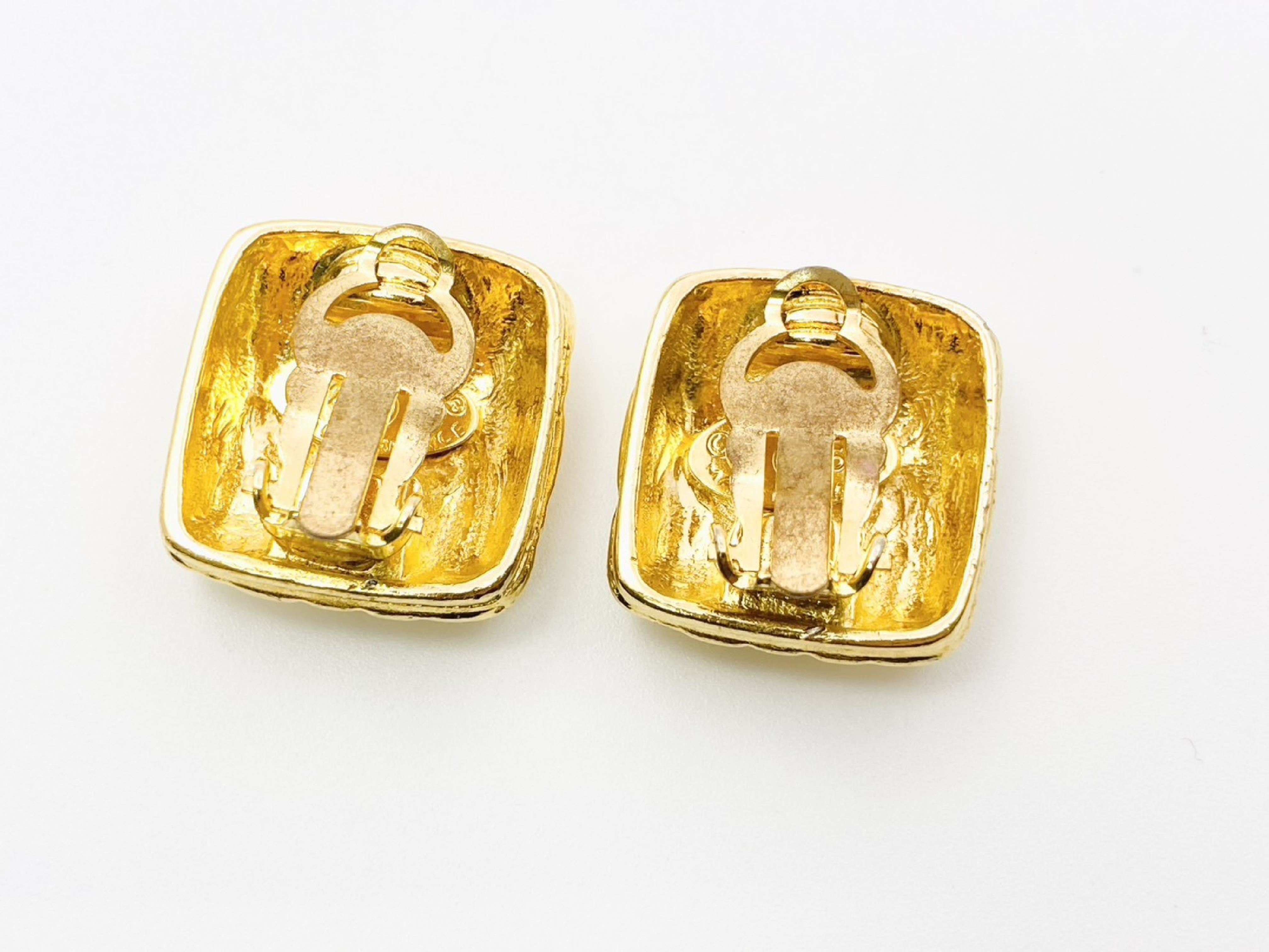 Coco Mark Matelassé Square Earrings (with comments) 25 Gold Earrings — view 2