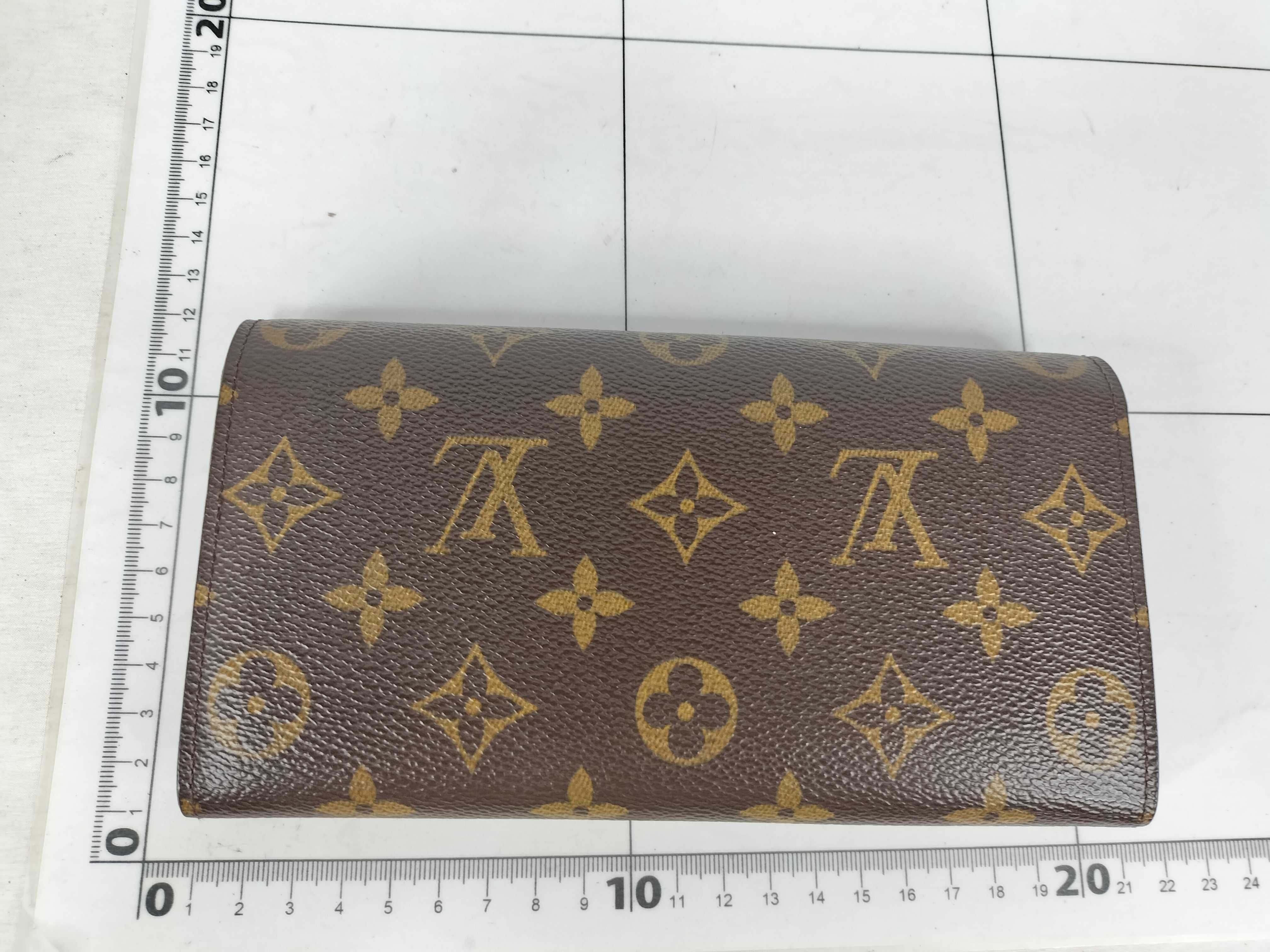 Monogram LV Wallet — view 2