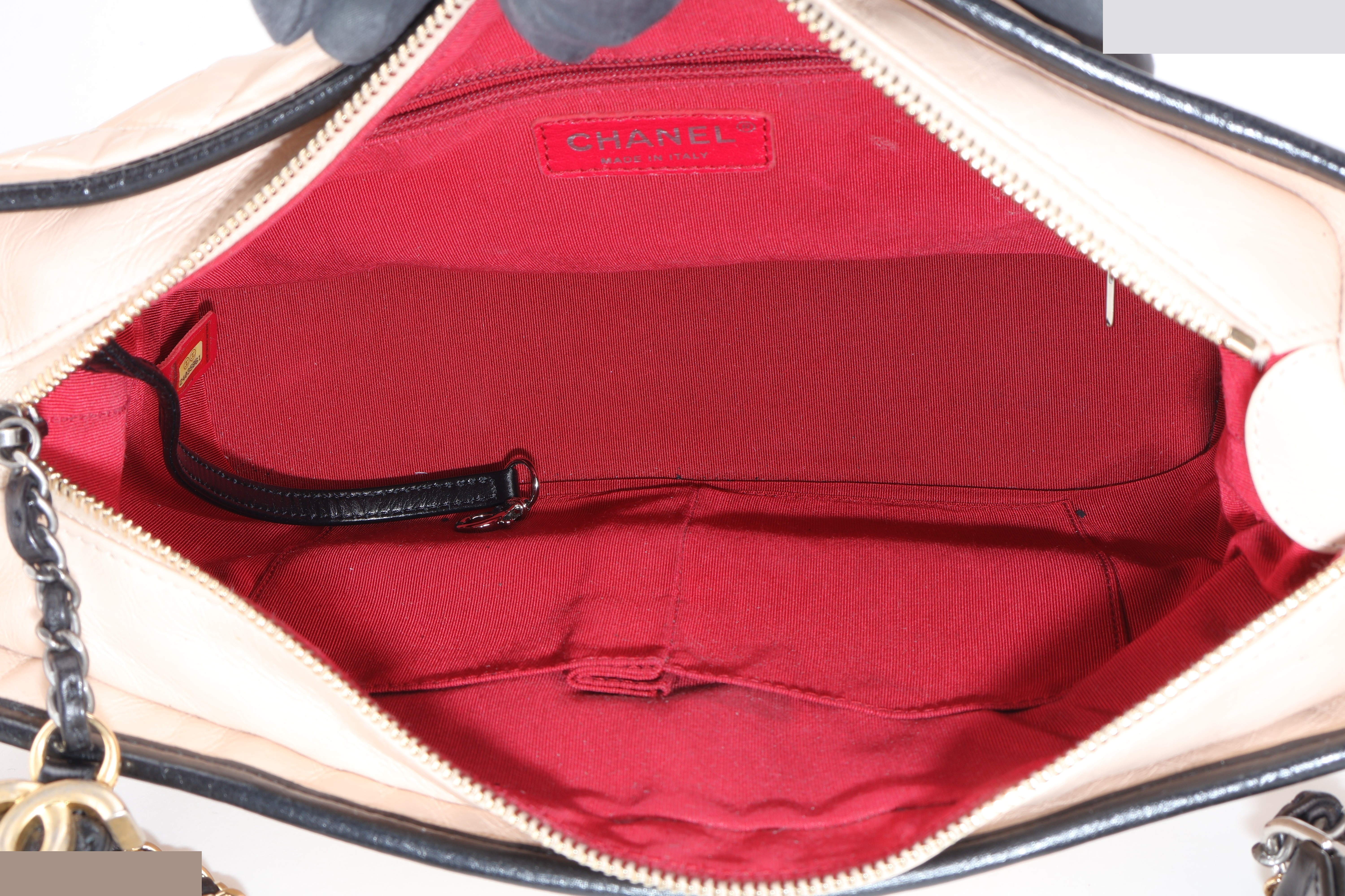 GABRIELLE MEDIUM BEIGE AGED CALFSKIN — view 5