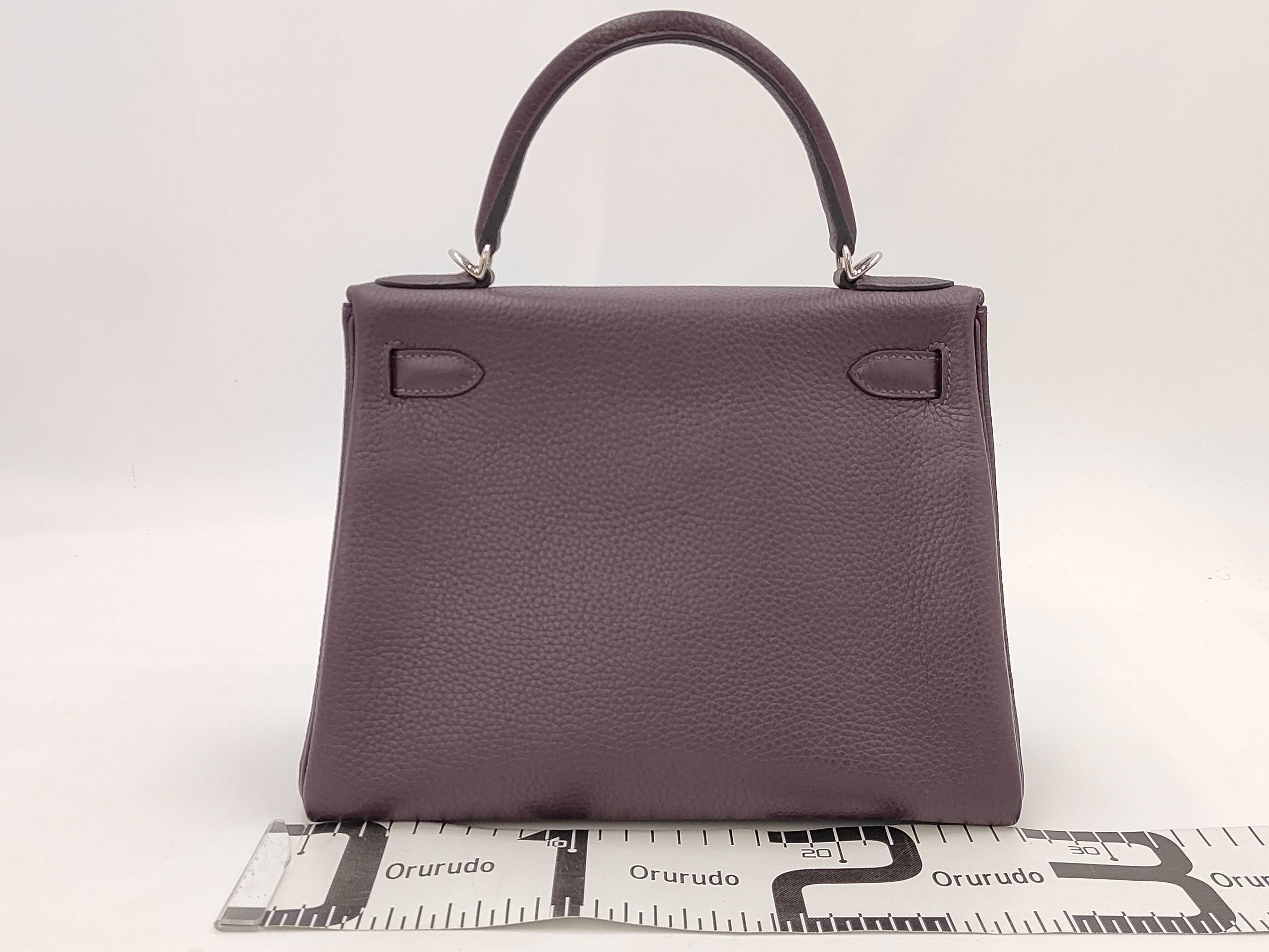 Kelly 28 Togo Raisin Silver Hardware D Stamp Handbag — view 2