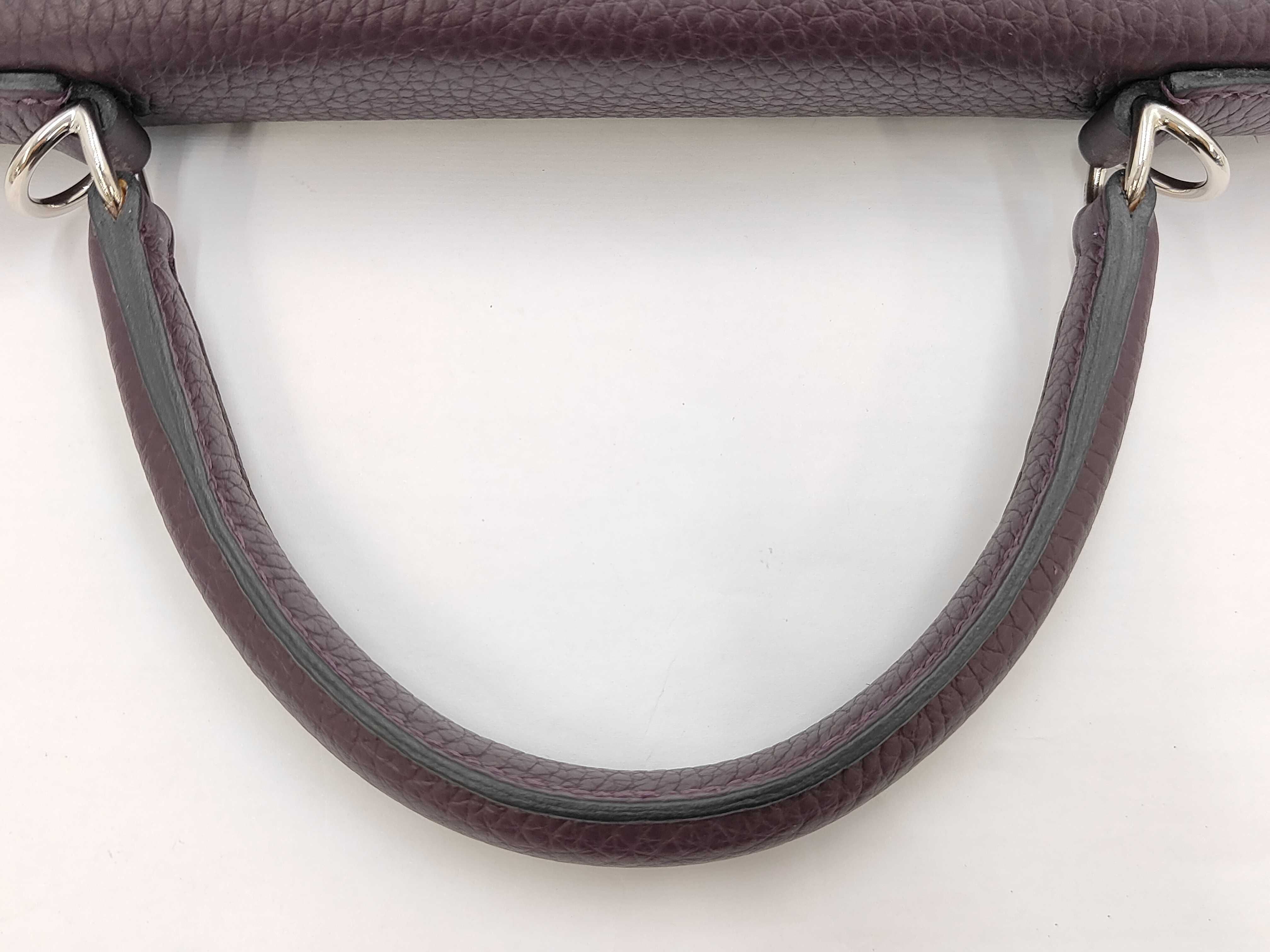 Kelly 28 Togo Raisin Silver Hardware D Stamp Handbag — view 5