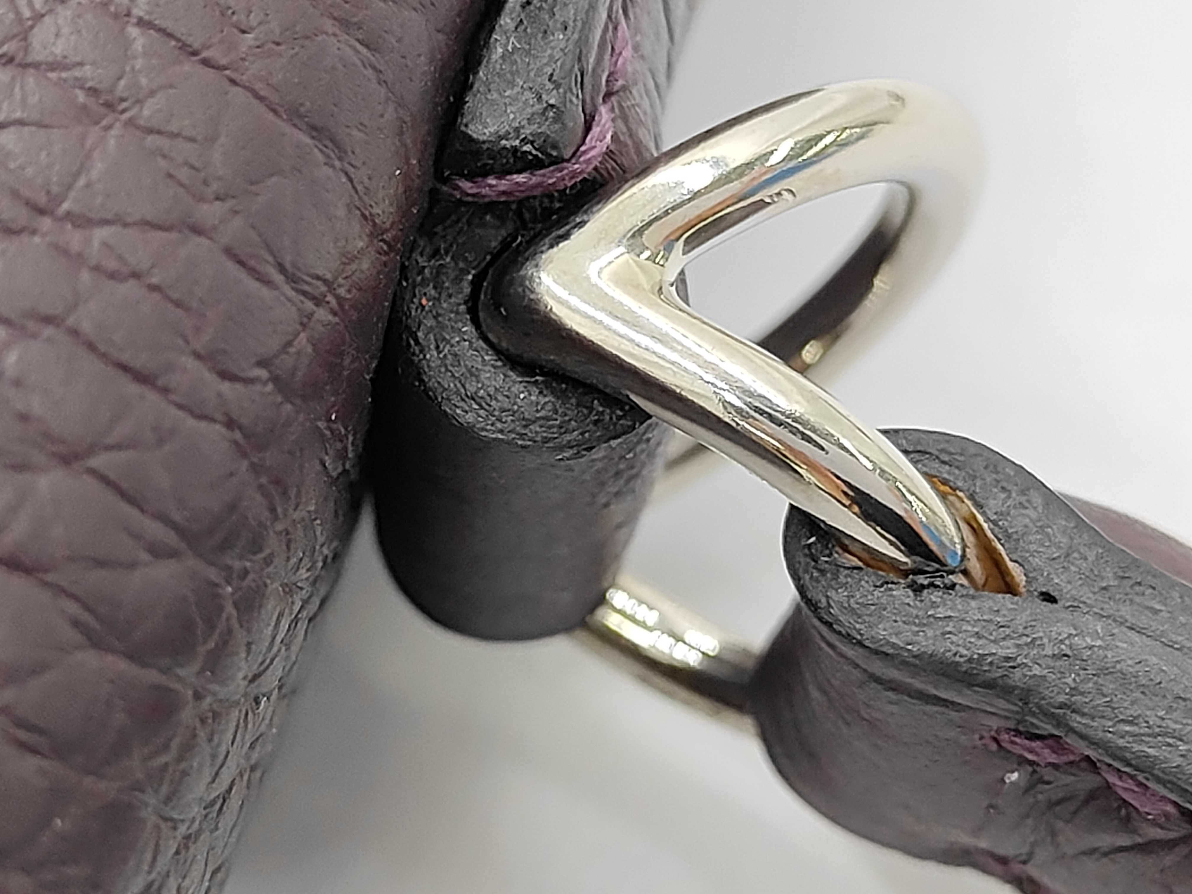 Kelly 28 Togo Raisin Silver Hardware D Stamp Handbag — view 7