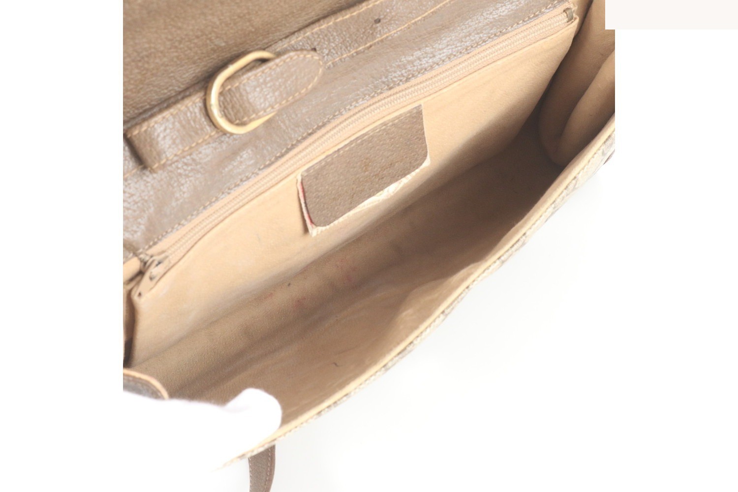 GG Supreme 904 02 050 Leather Shoulder Bag — view 7