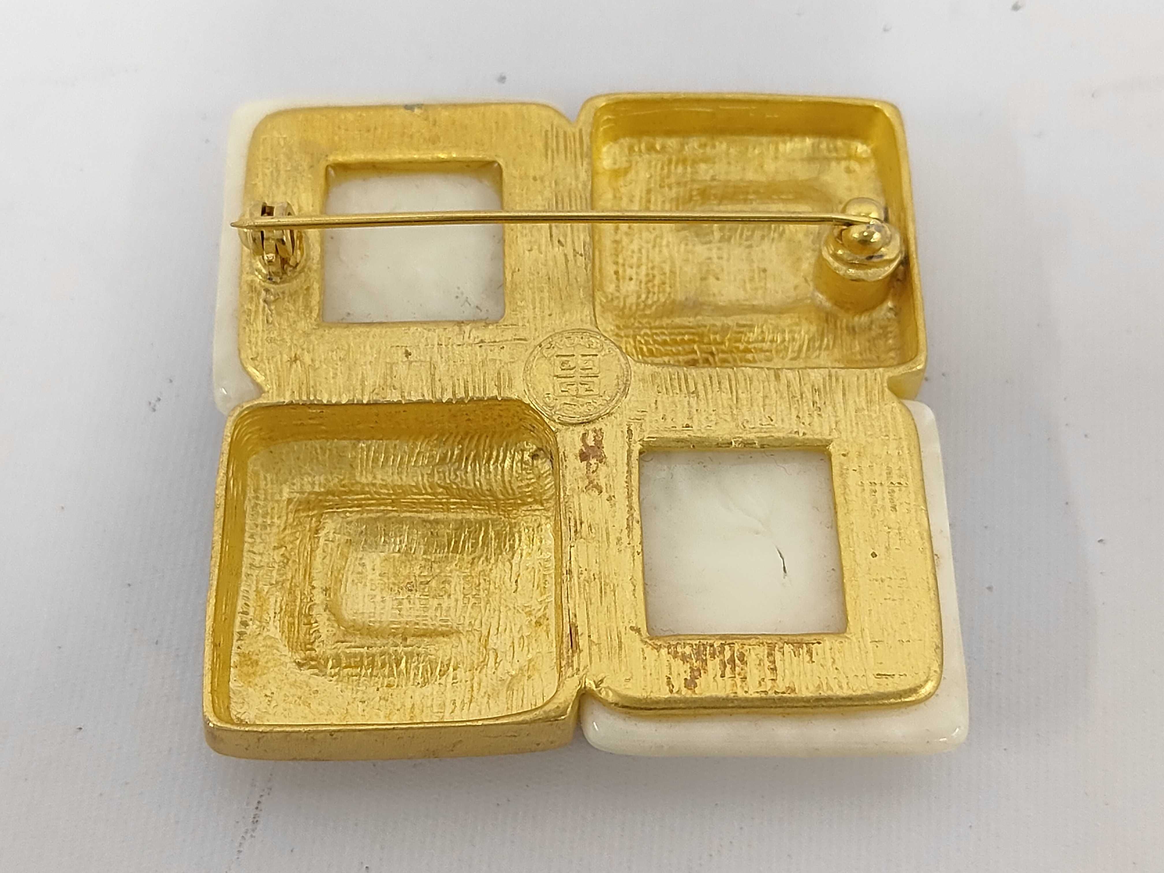 Brooch / GP Brooch — view 2