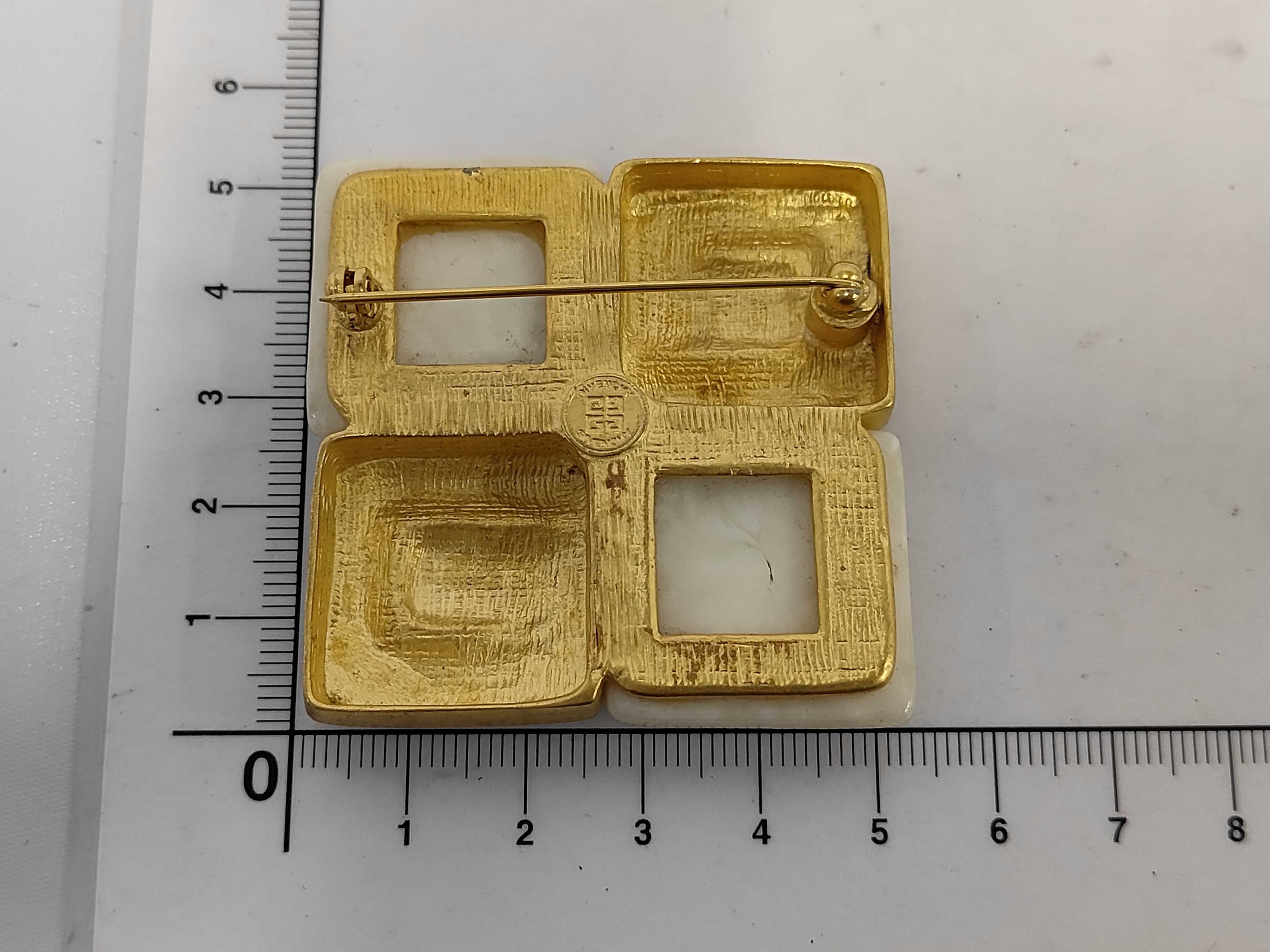 Brooch / GP Brooch — view 3