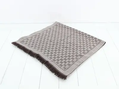 New tag, GG pattern, scarf, brown tones