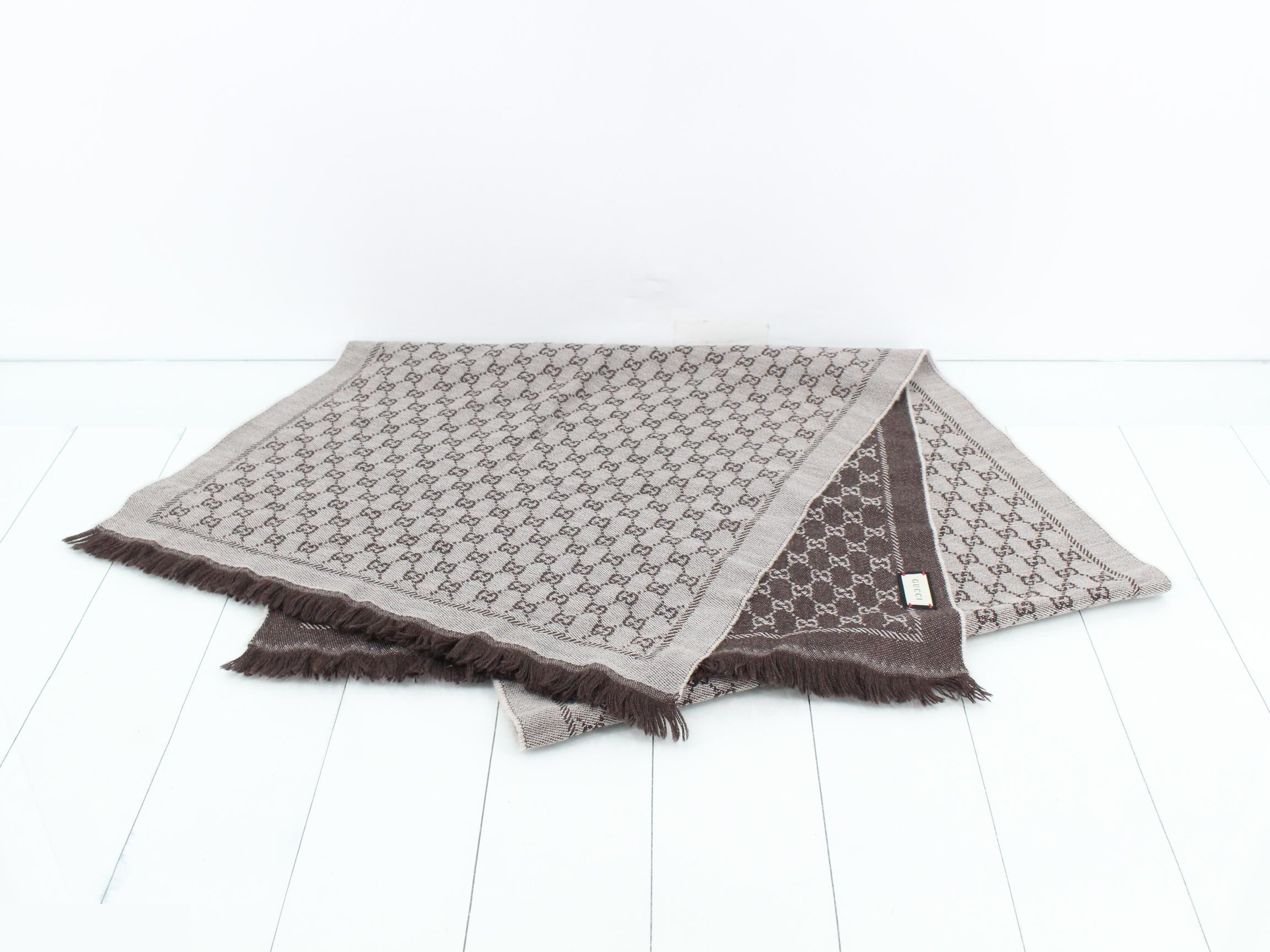 New tag, GG pattern, scarf, brown tones — view 2