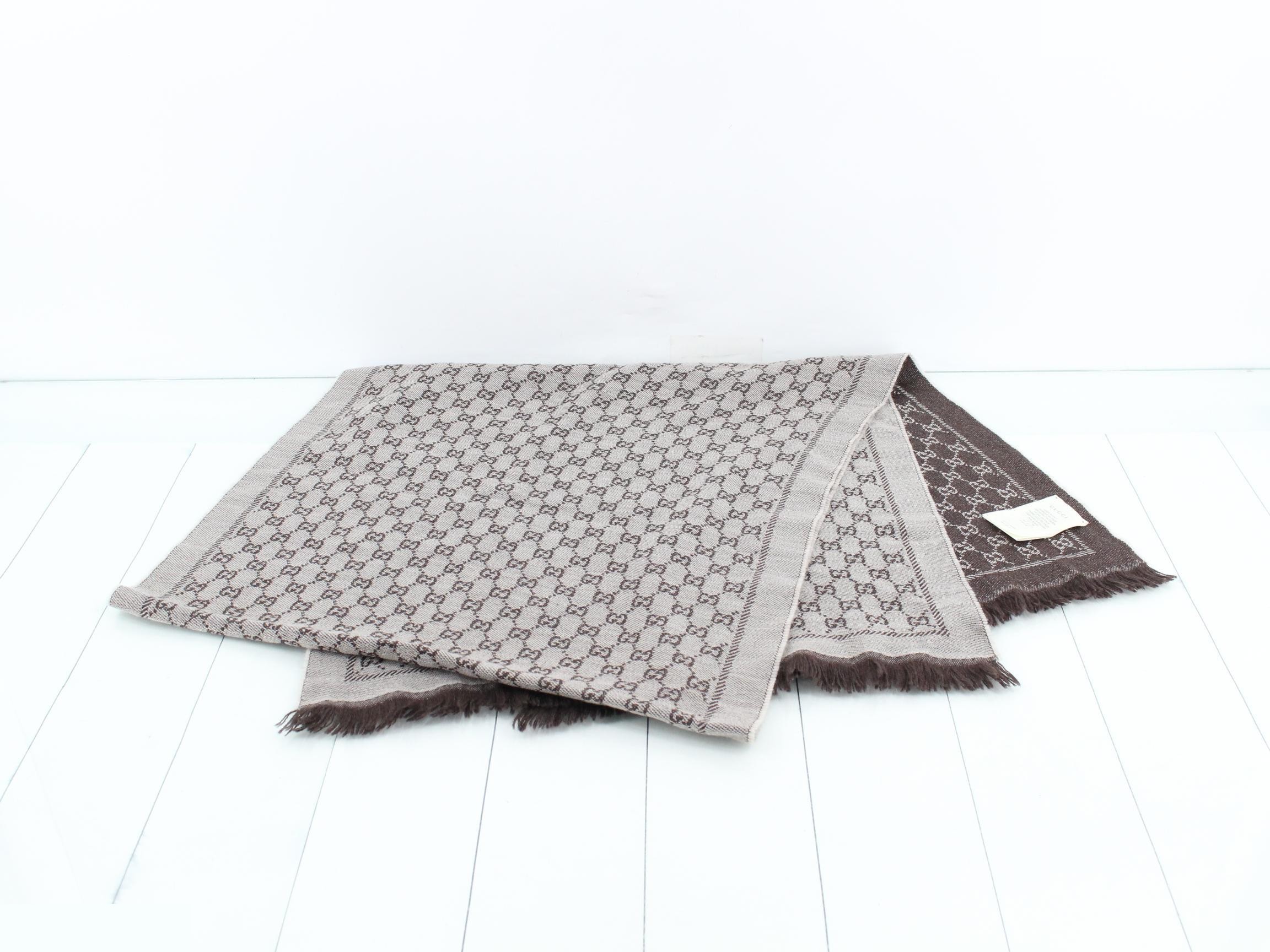 New tag, GG pattern, scarf, brown tones — view 3