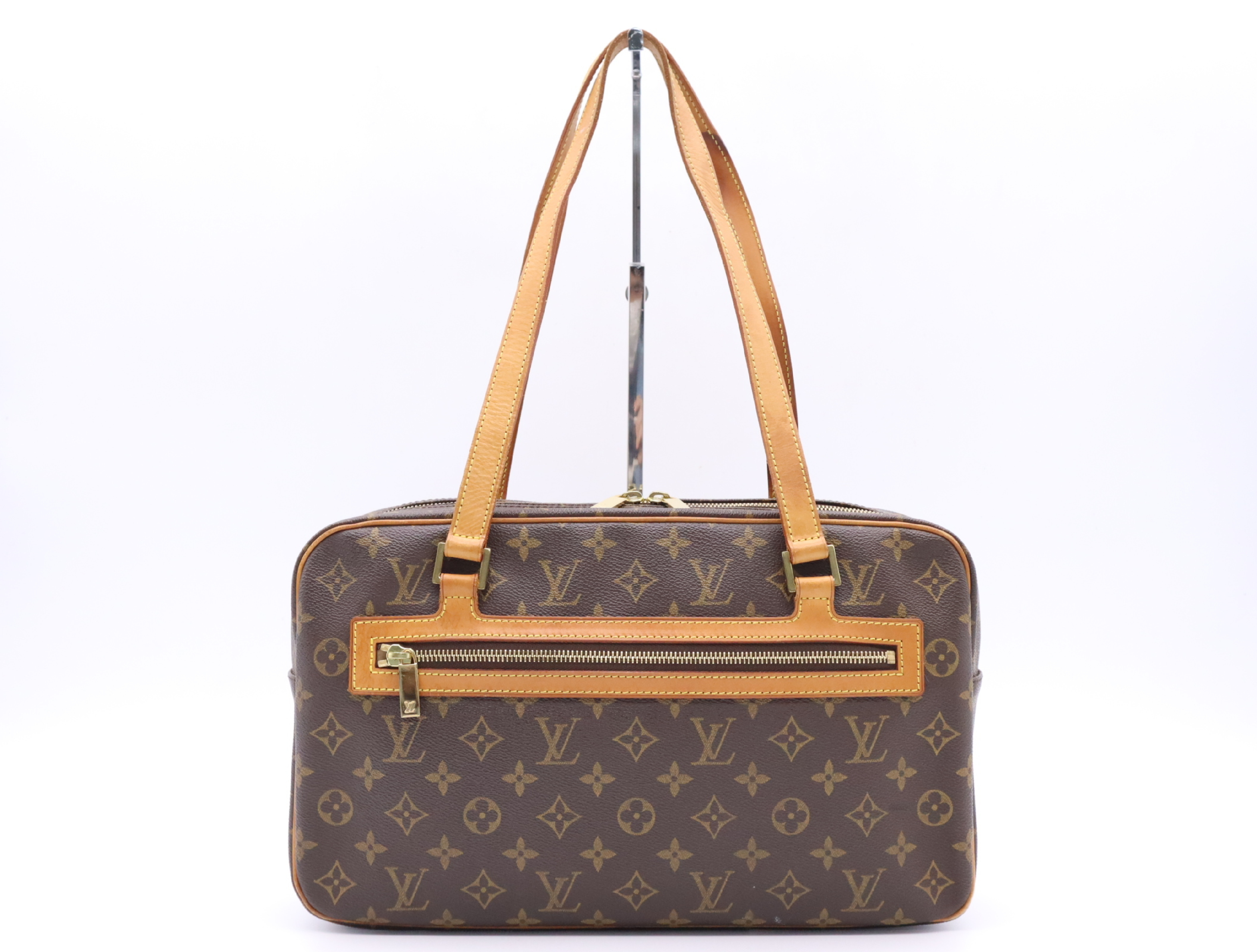 M51181 Monogram Cite GM Shoulder Bag