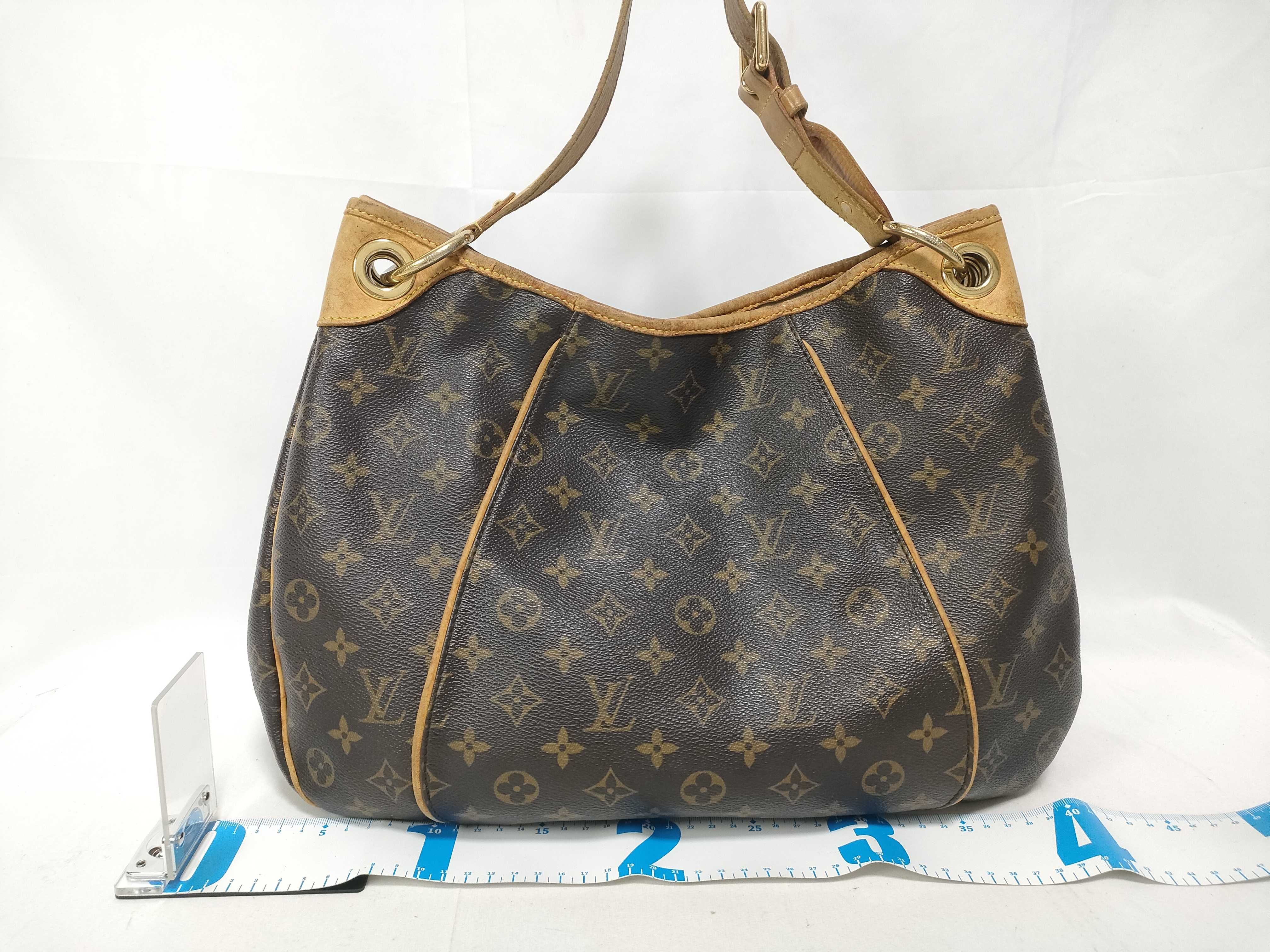 Monogram Galliera PM M56382 Shoulder Bag — view 2