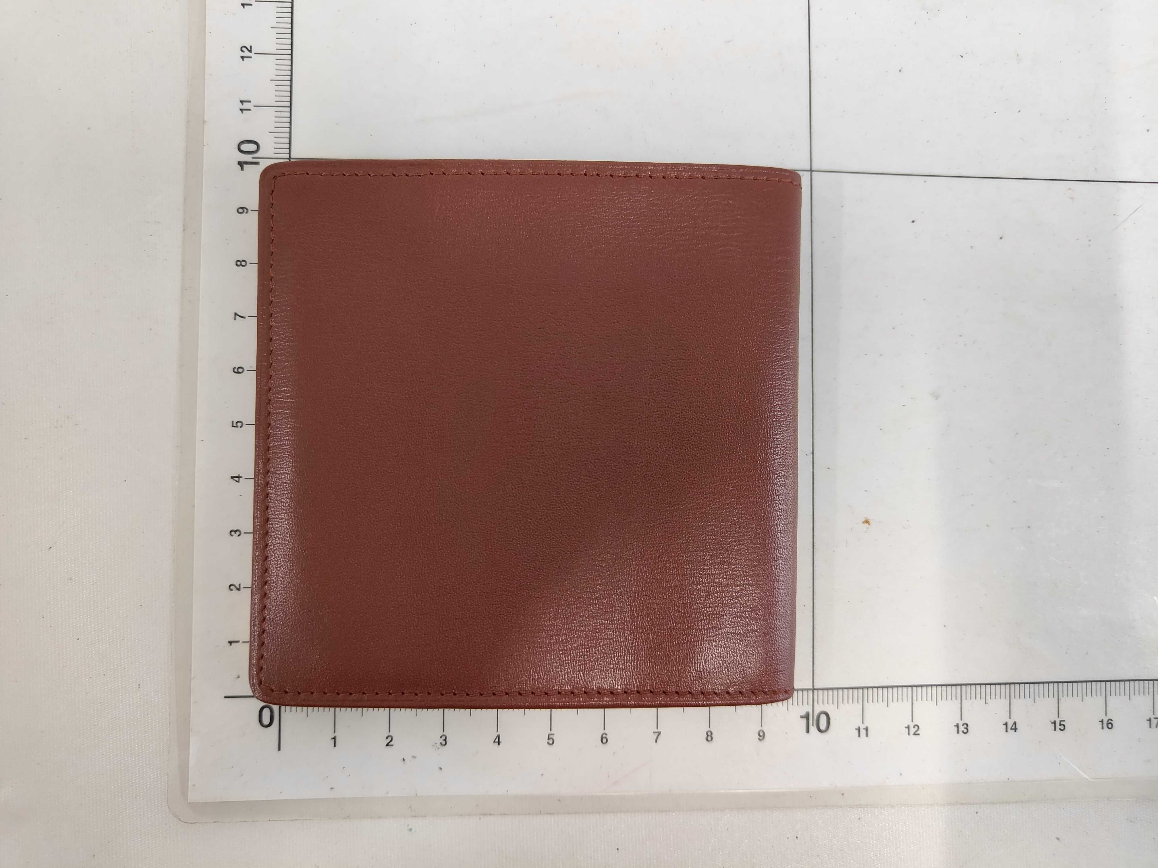 wallet — view 2