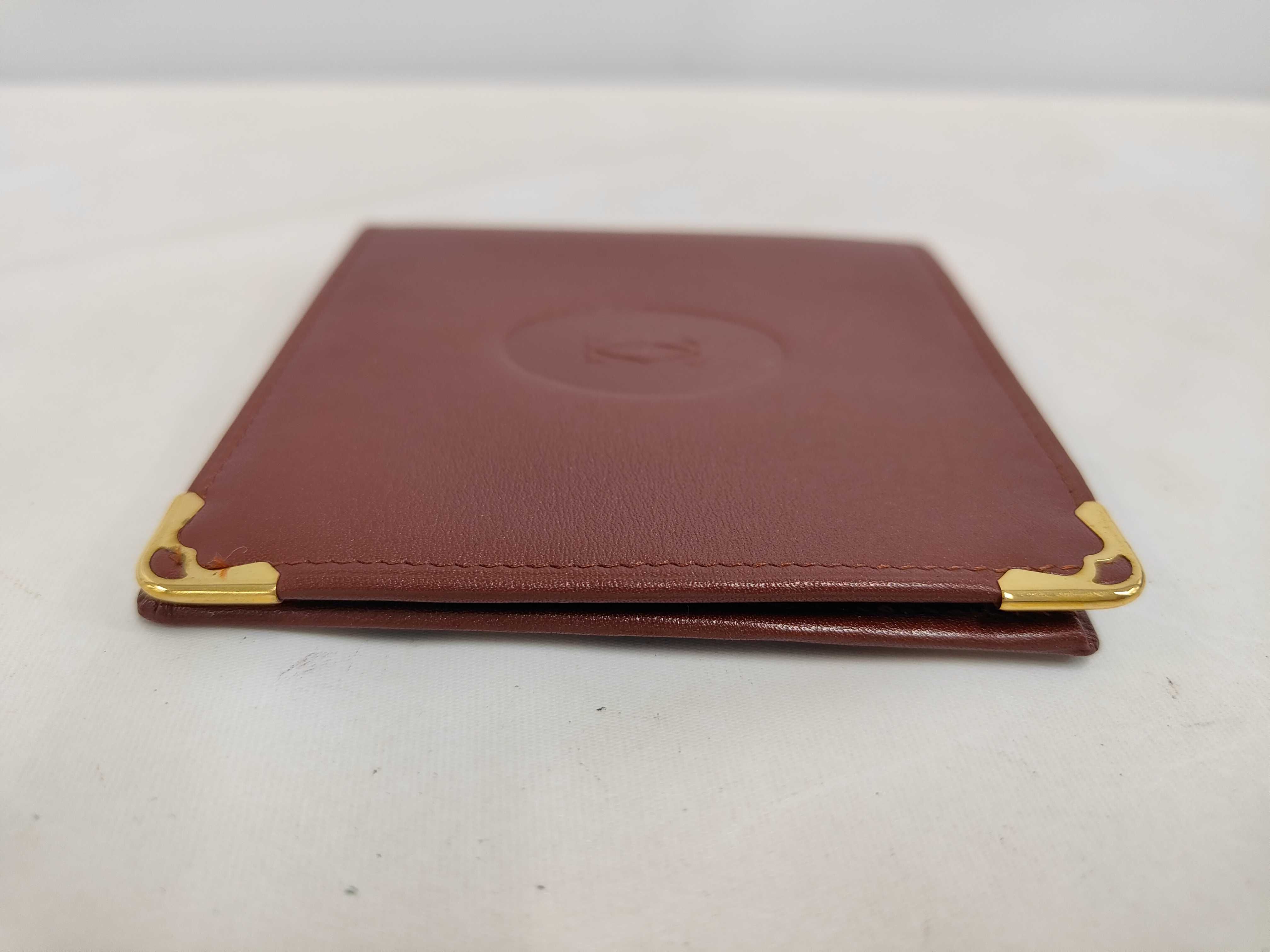 wallet — view 4