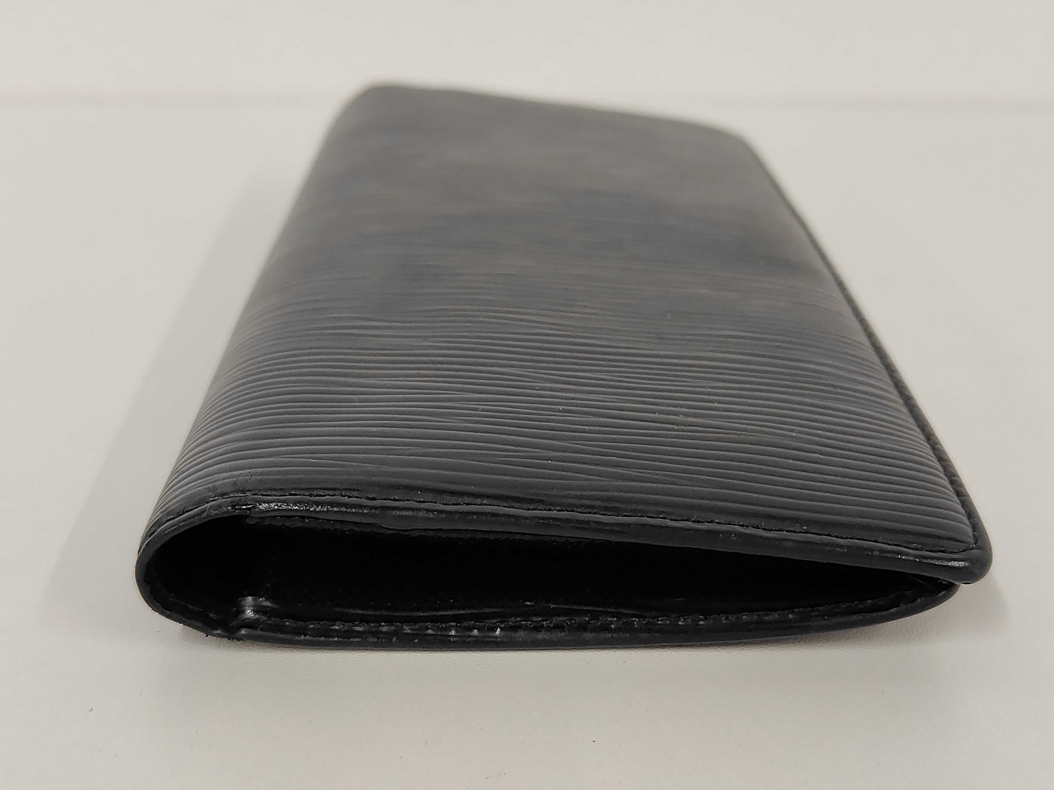Epi Louis Vuitton Epi Portefeuille Brazza Black Wallet — view 9