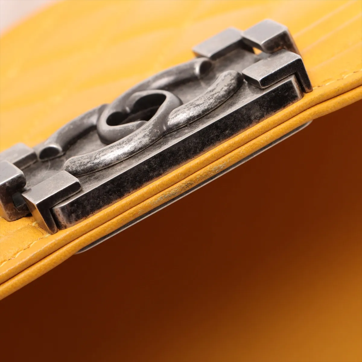 Boy Chanel 25 Lambskin Chain Shoulder Bag Yellow Gunmetal Metal Fittings 19387444 19th Series A67086 — view 11